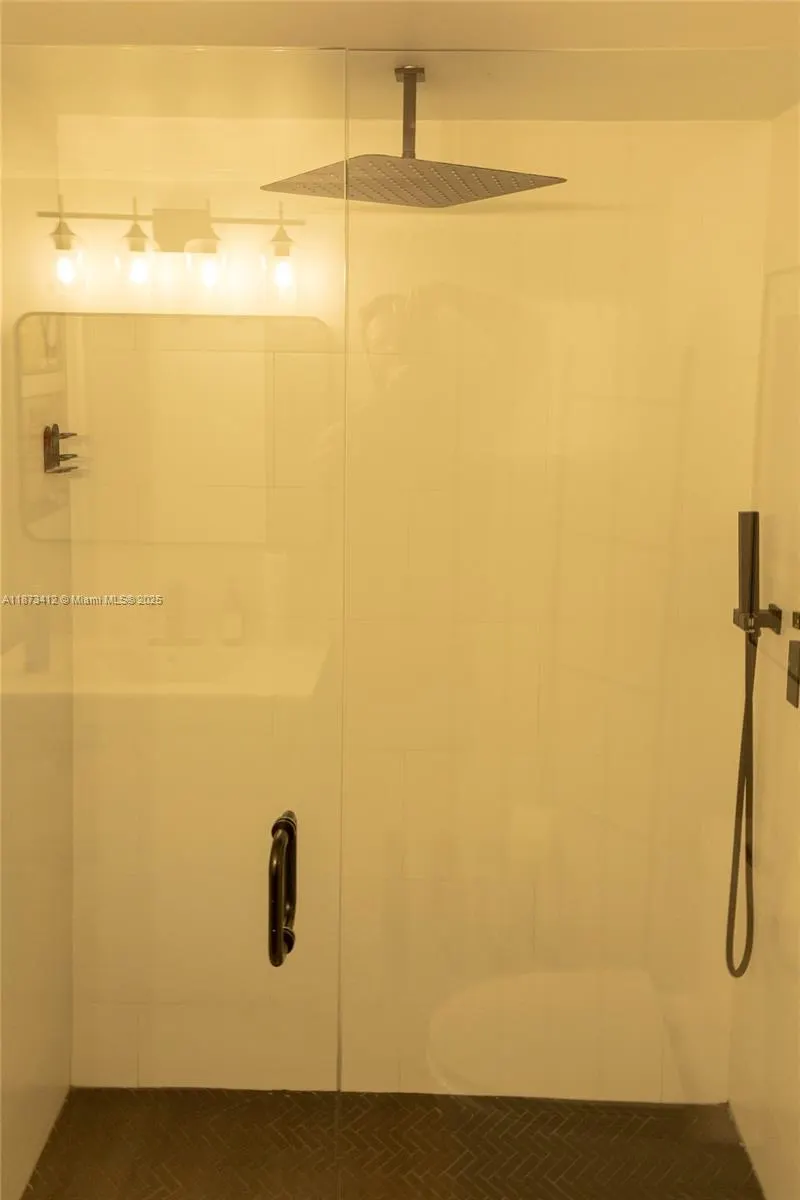 701 Brickell Key Blvd, #1106
