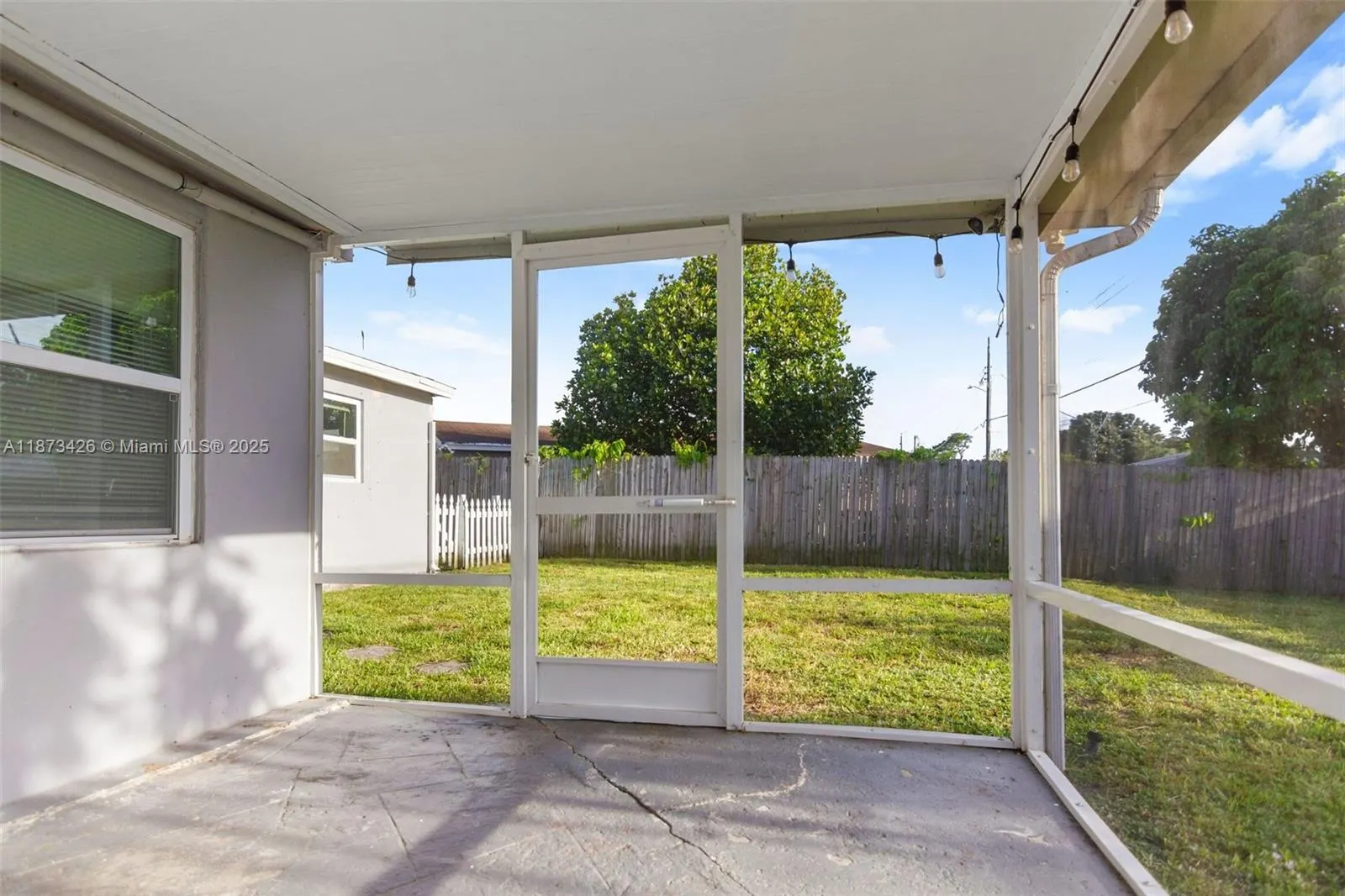 1481 SW 49th Ave