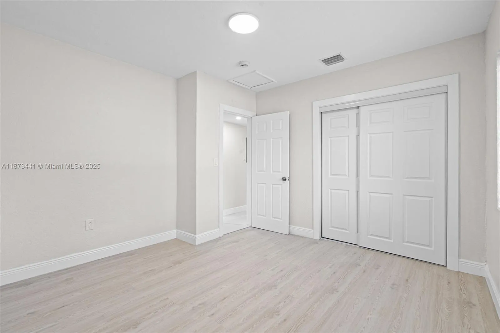 3220 NW 4th Ct