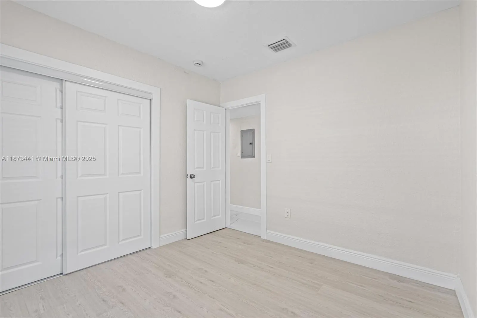 3220 NW 4th Ct