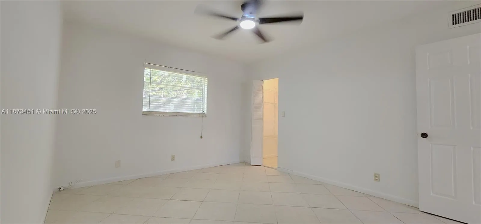 304 NW 30th Ct, #102