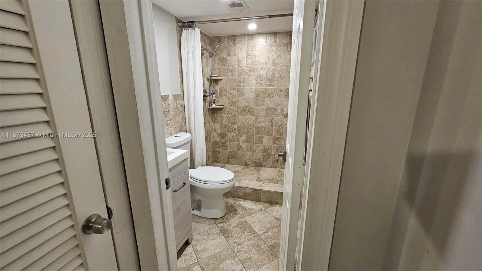 1631 NE 114th St, #109