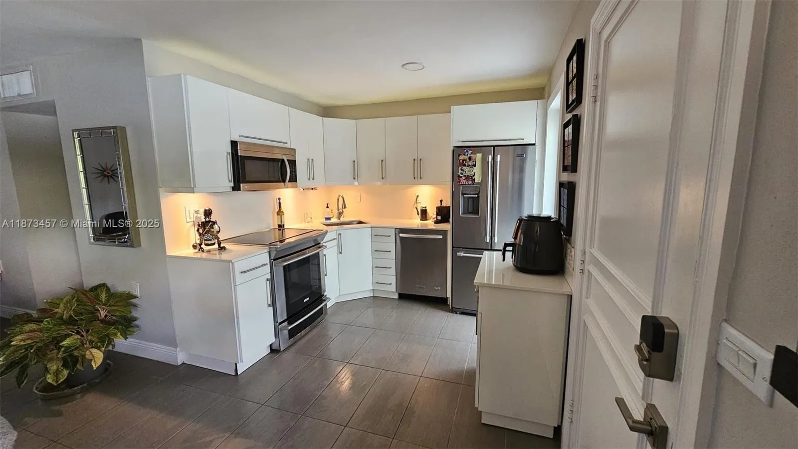 1631 NE 114th St, #109