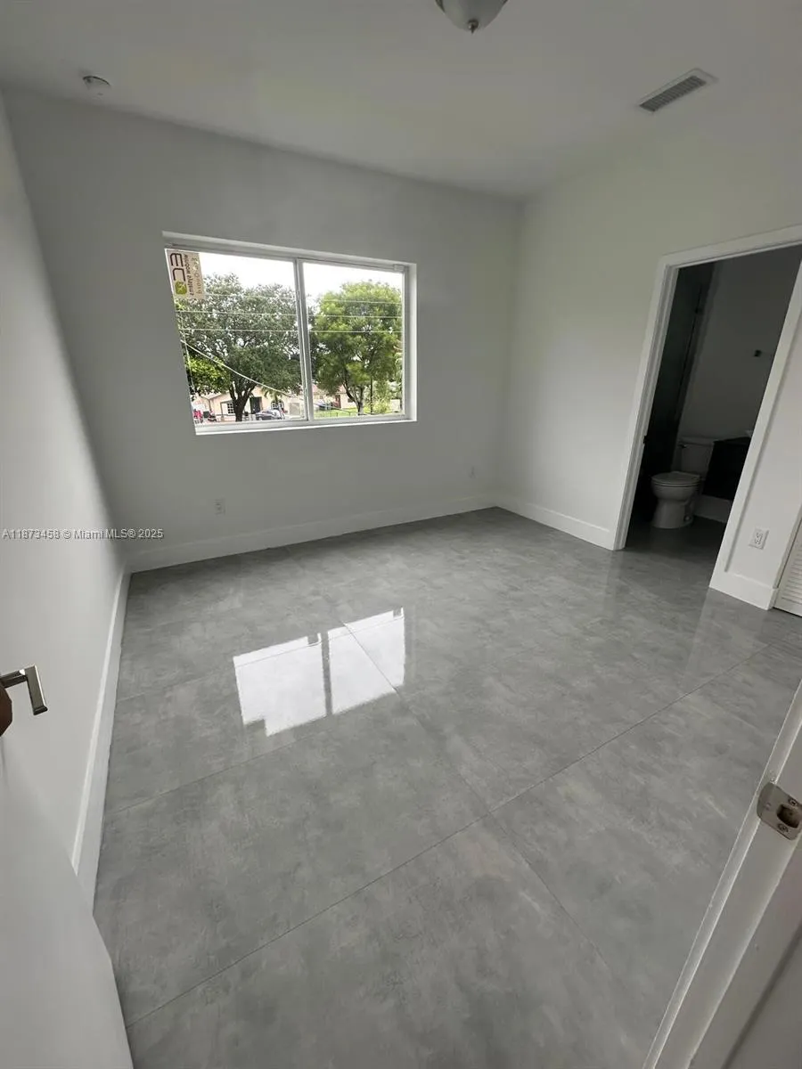 723 NW 19th Ave, #B