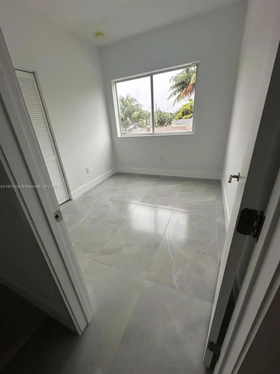 723 NW 19th Ave, #B
