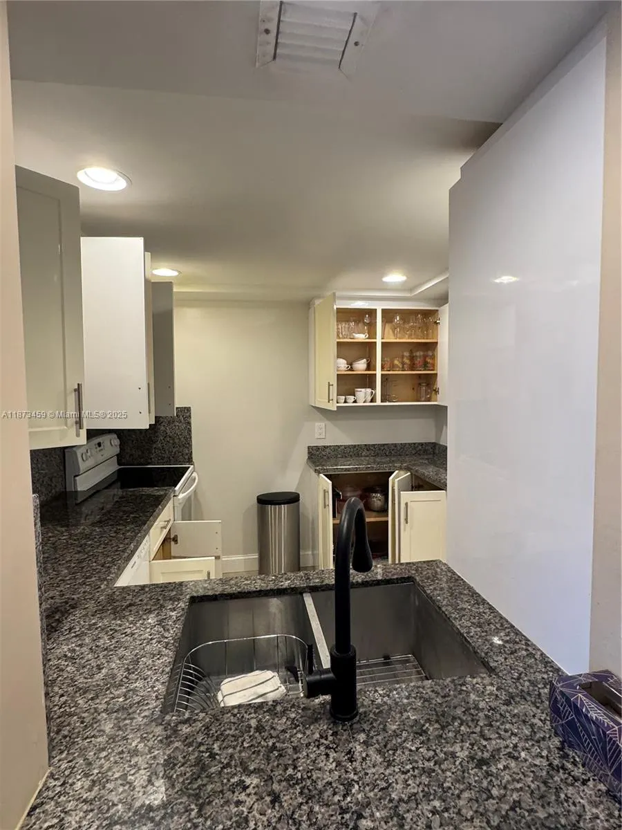 2049 S Ocean Dr, #203