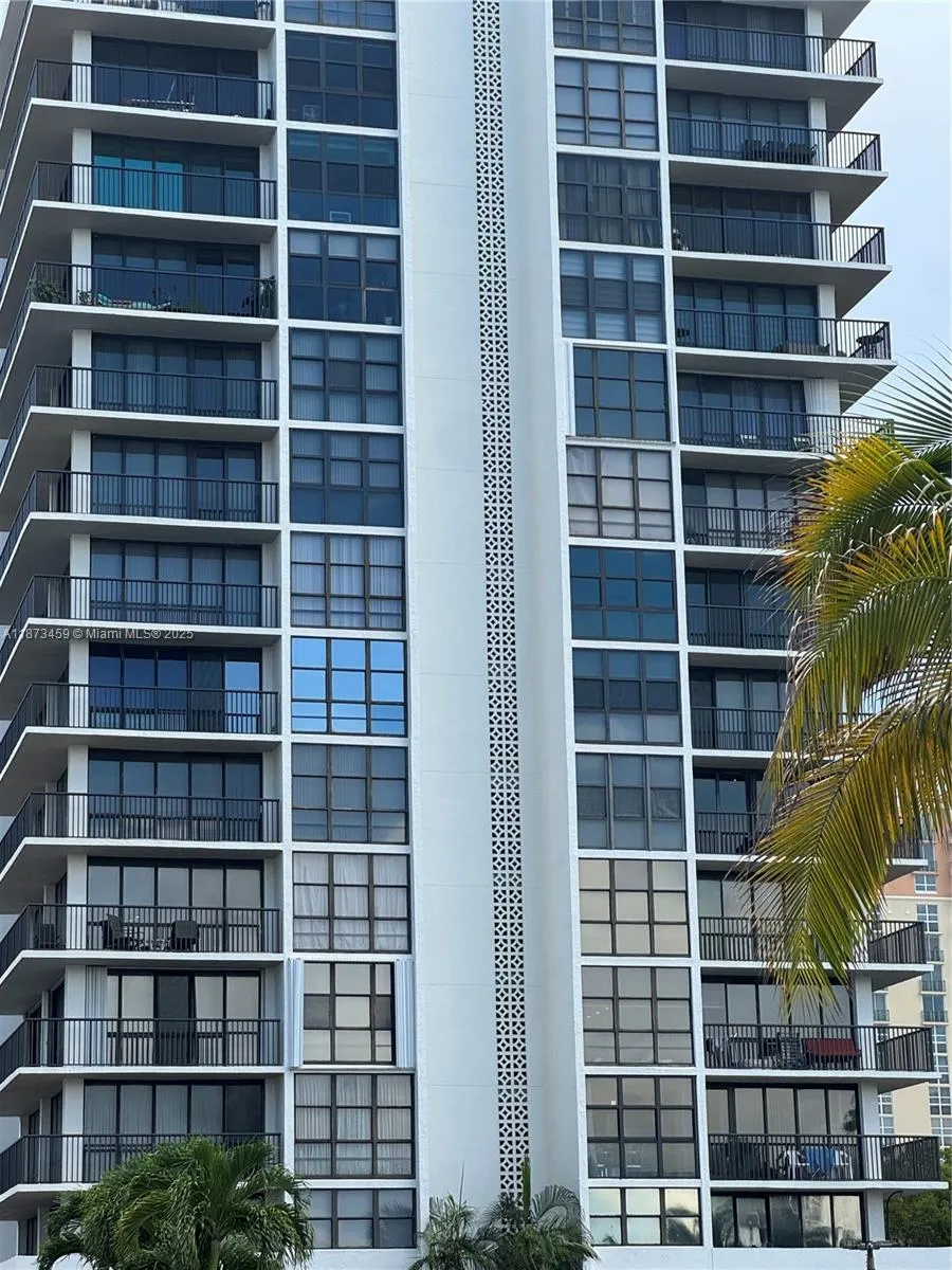 2049 S Ocean Dr, #203