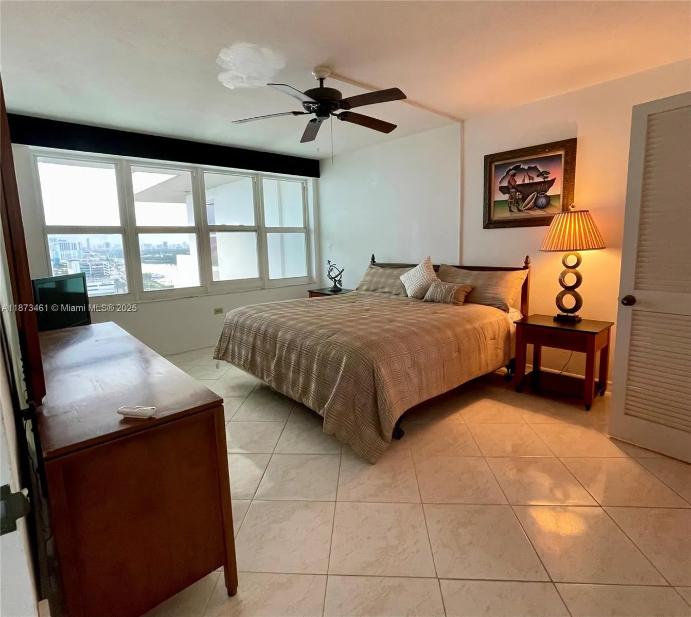 3111 N Ocean Dr, #1611