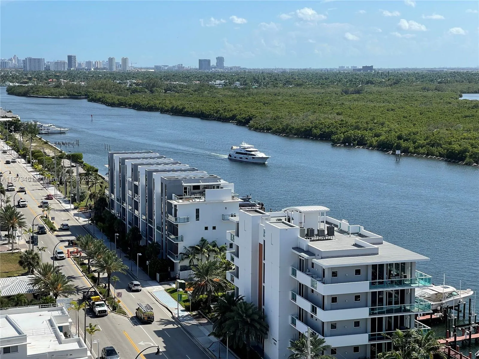 3111 N Ocean Dr, #1611