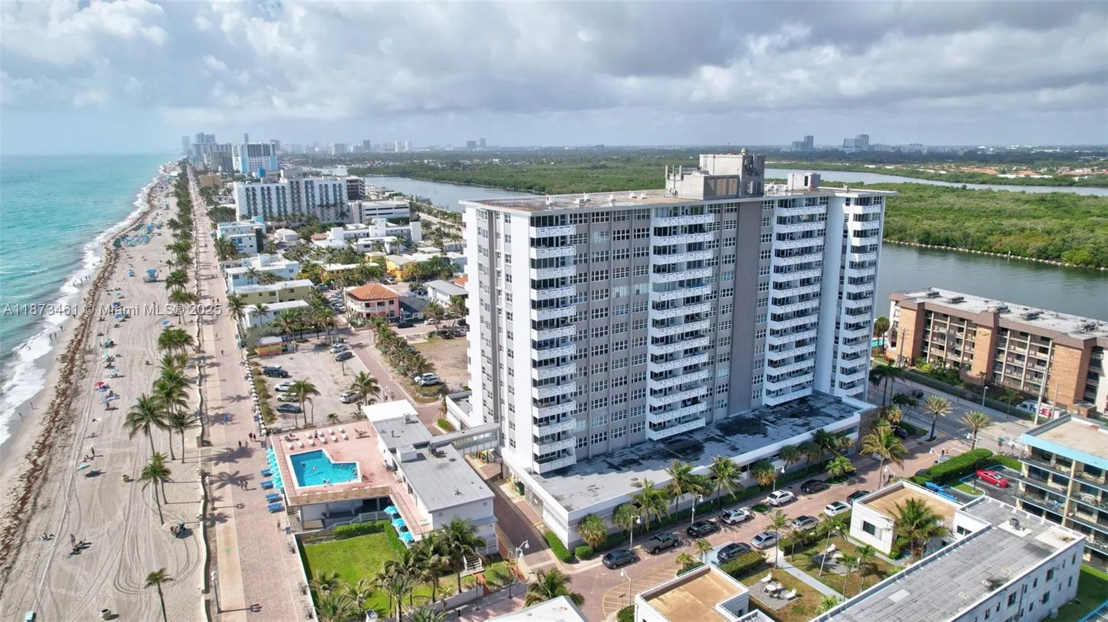 3111 N Ocean Dr, #1611