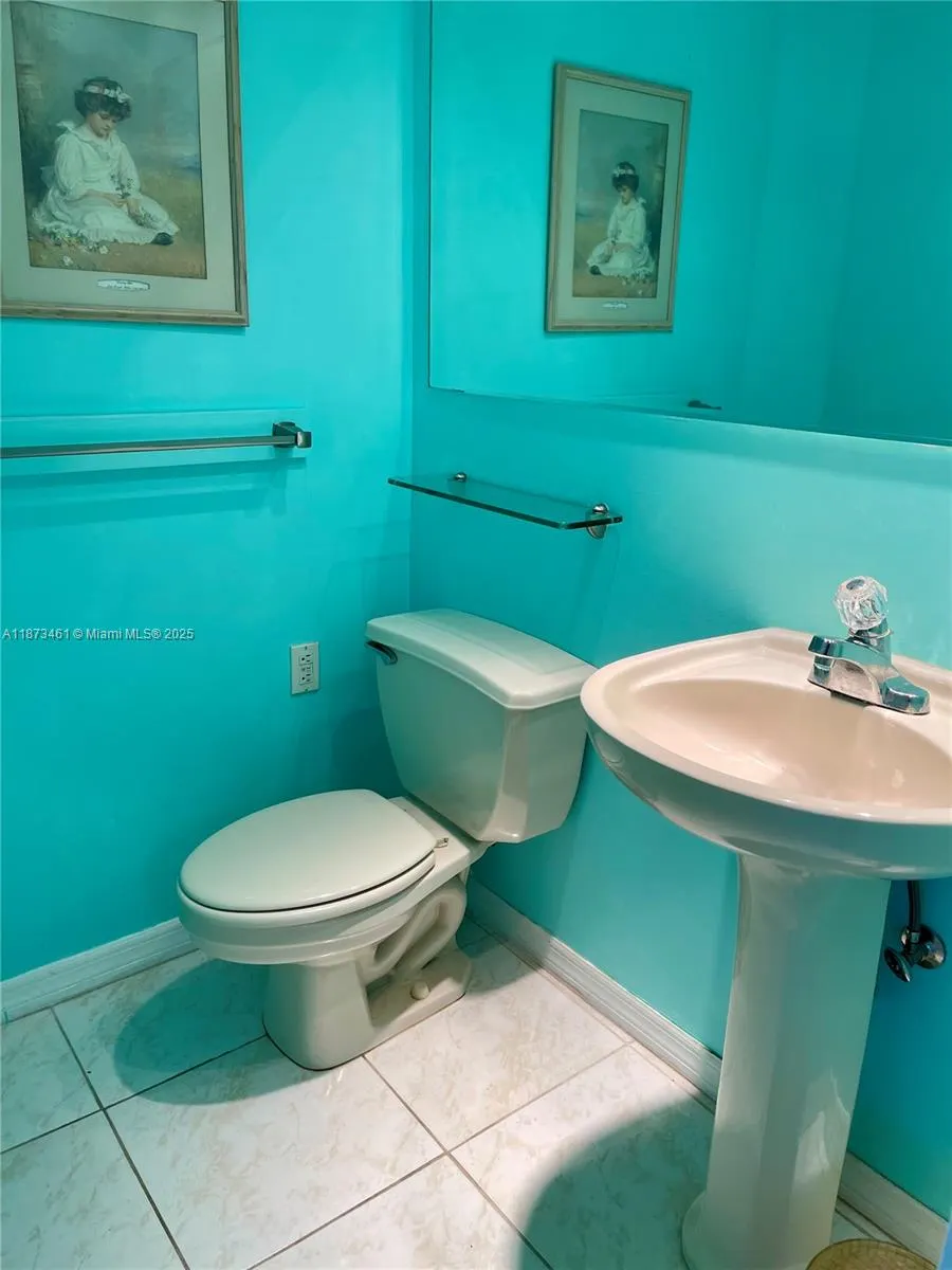 3111 N Ocean Dr, #1611