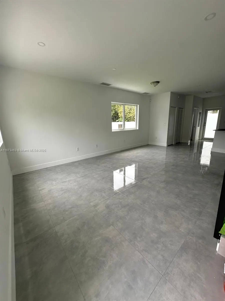 723 NW 19th Ave, #A