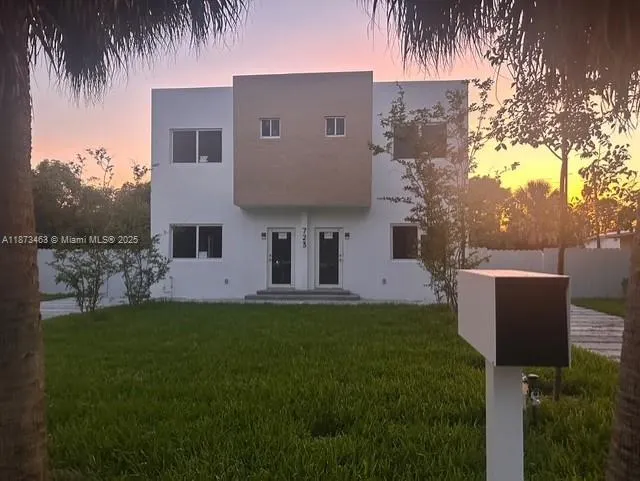 723 NW 19th Ave, #A