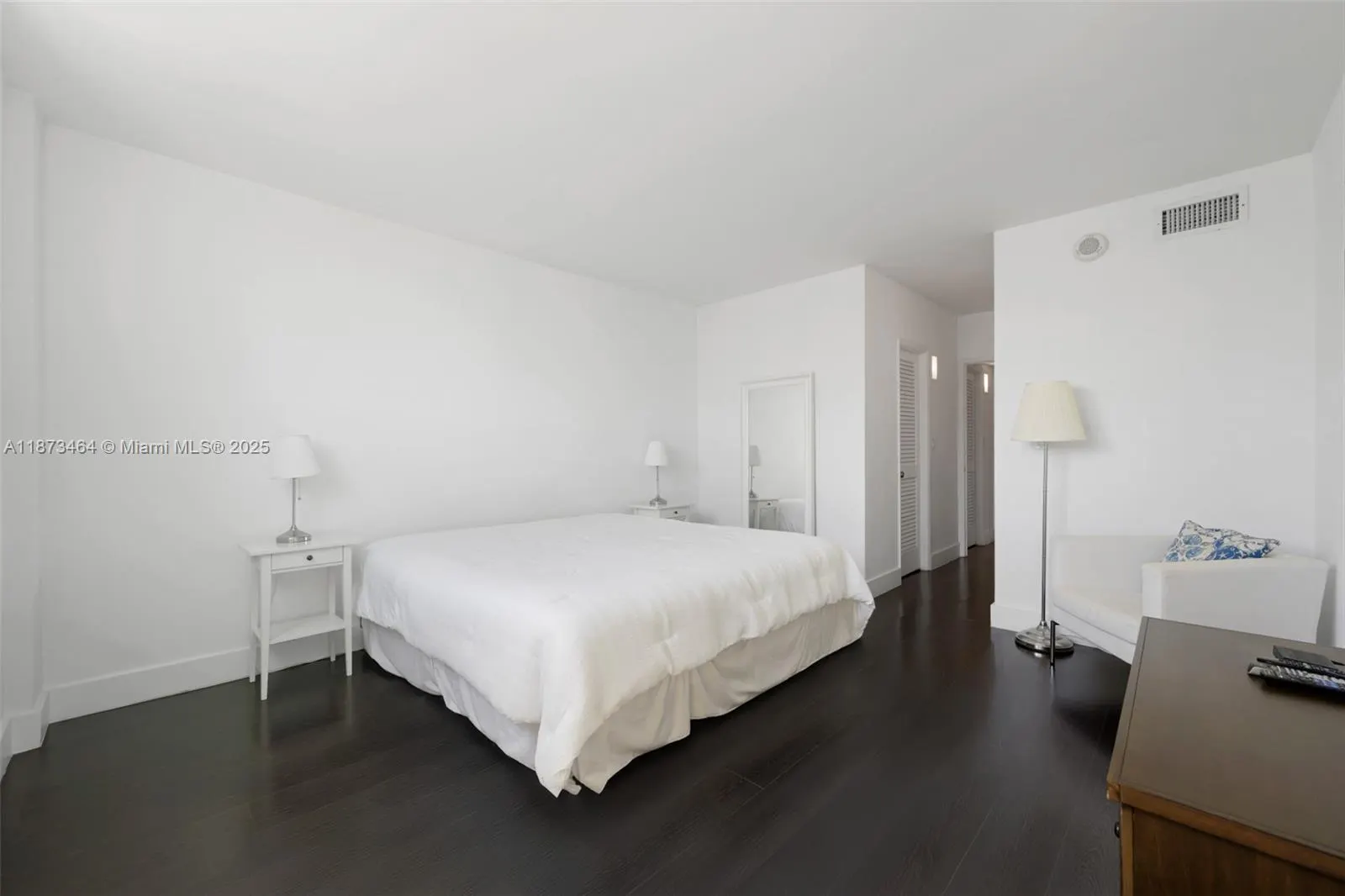 19380 Collins Ave, #1414