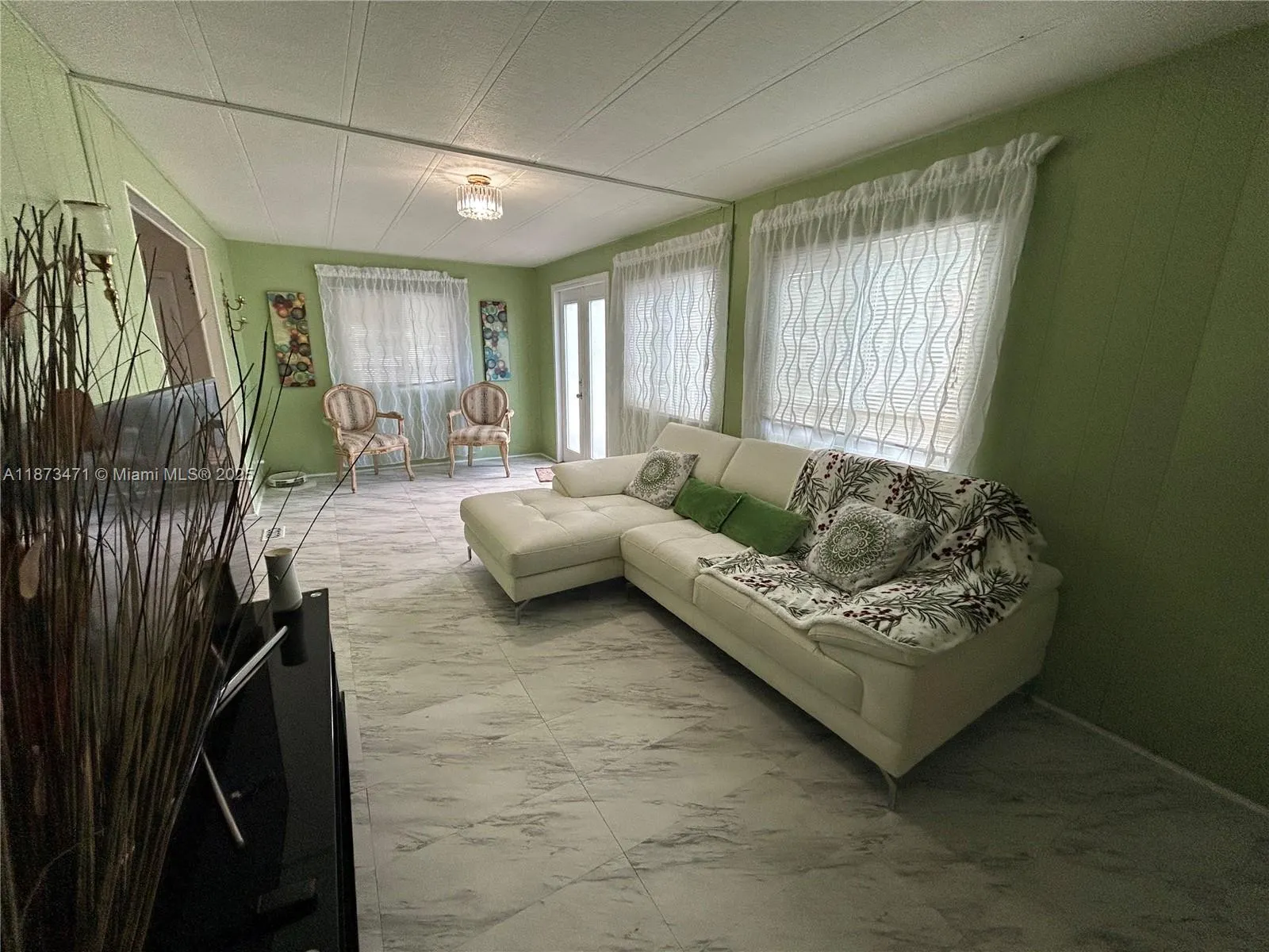 2140 SW 51st Ct