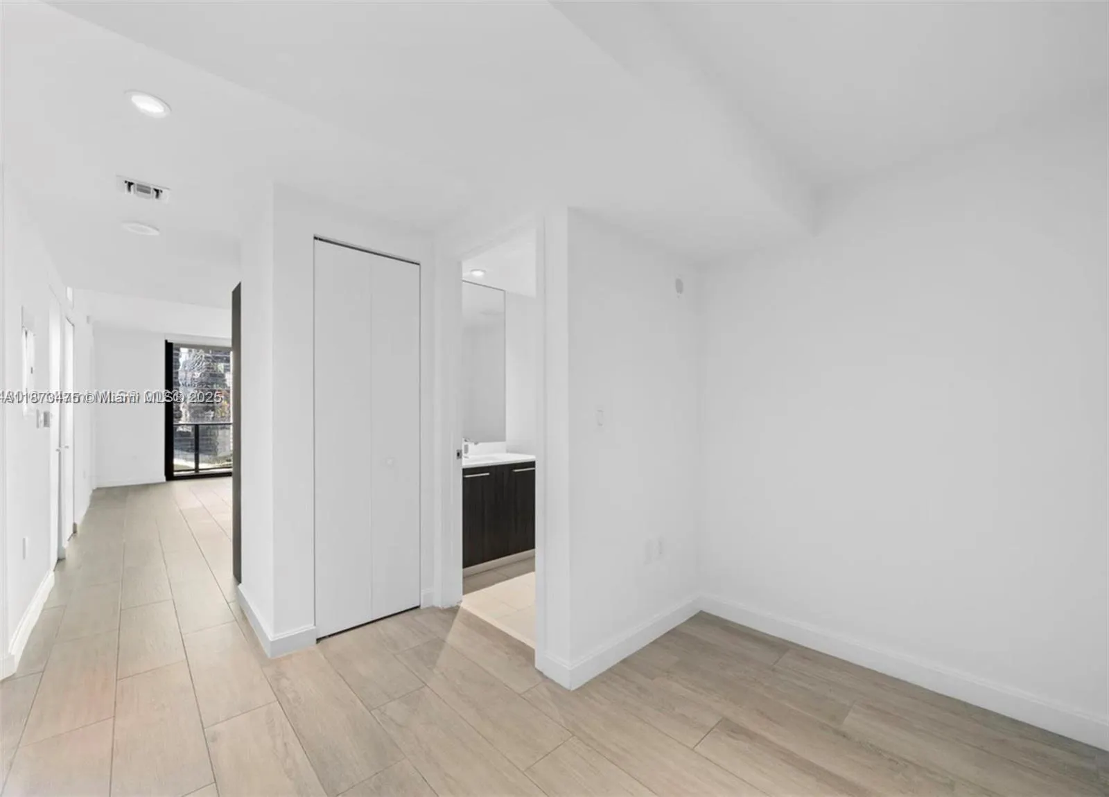 45 SW 9th, #1110