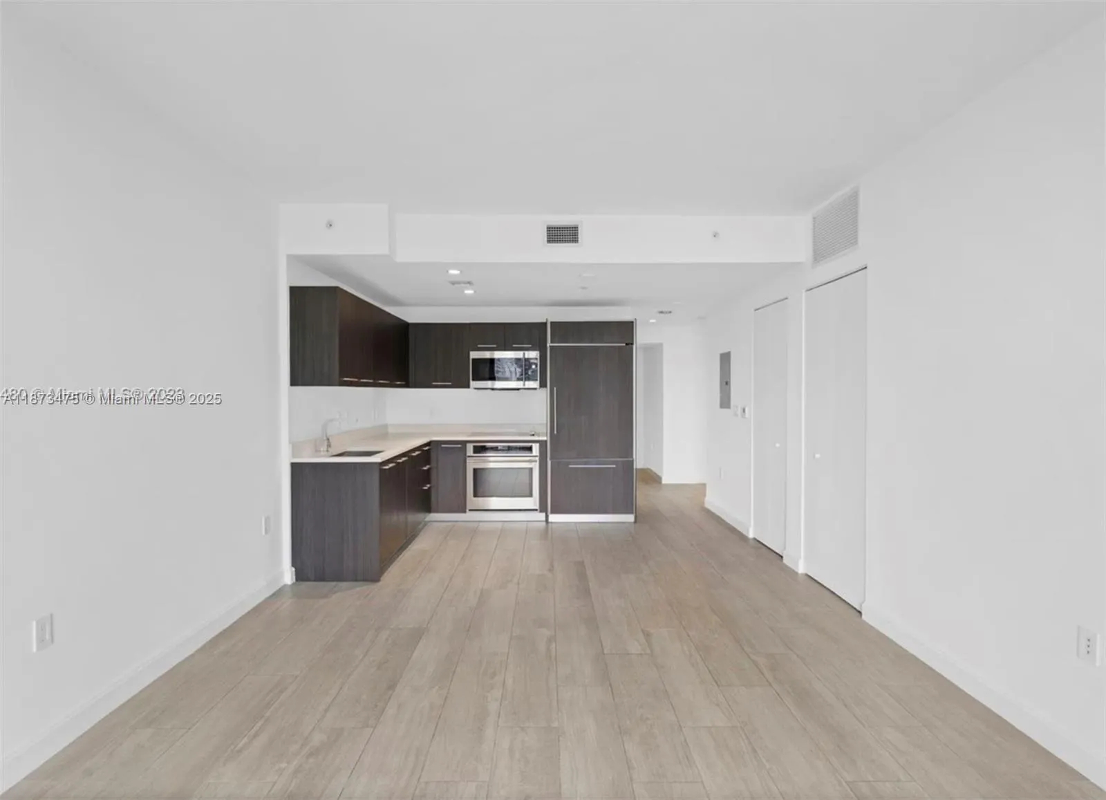 45 SW 9th, #1110