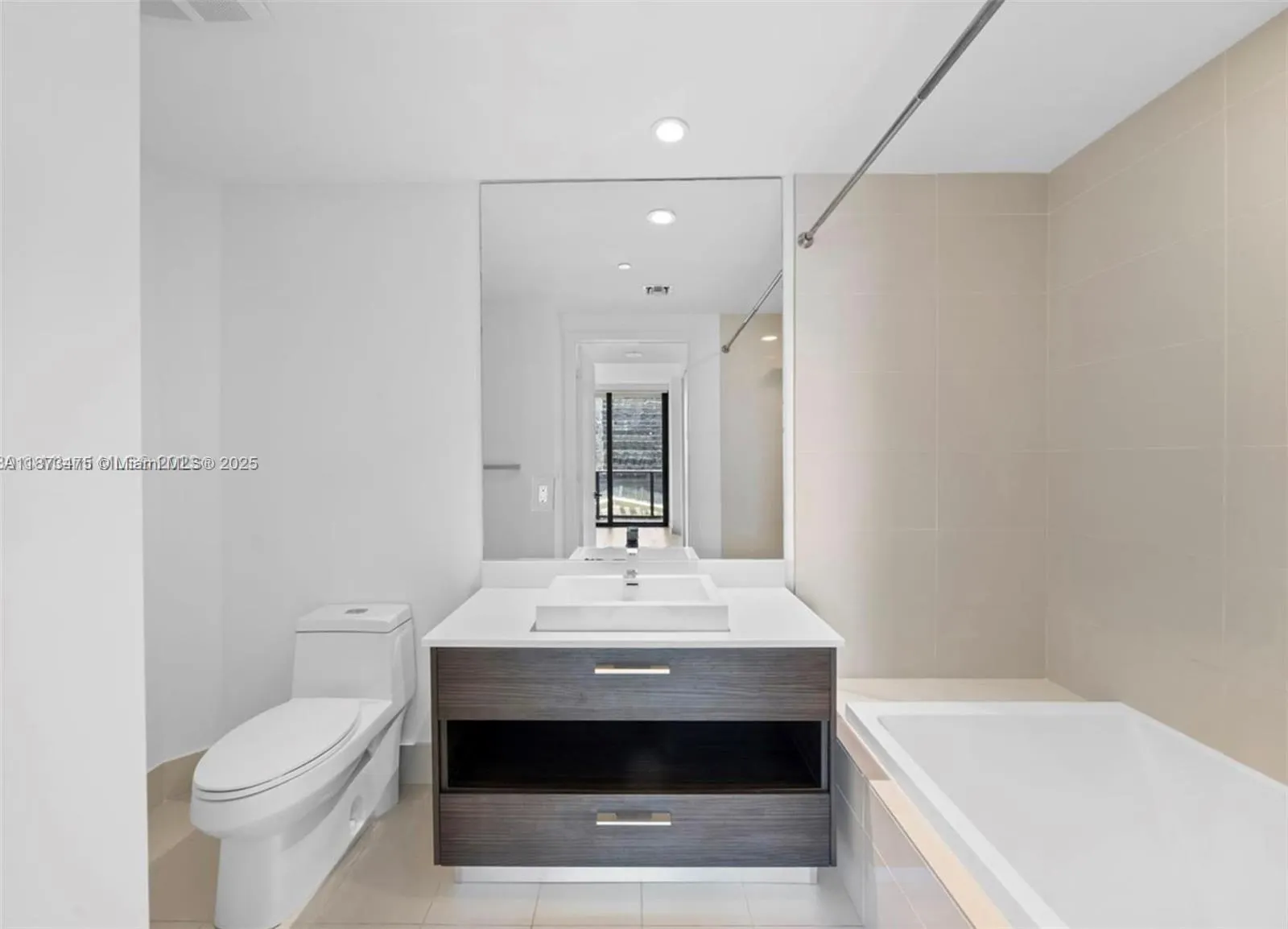 45 SW 9th, #1110