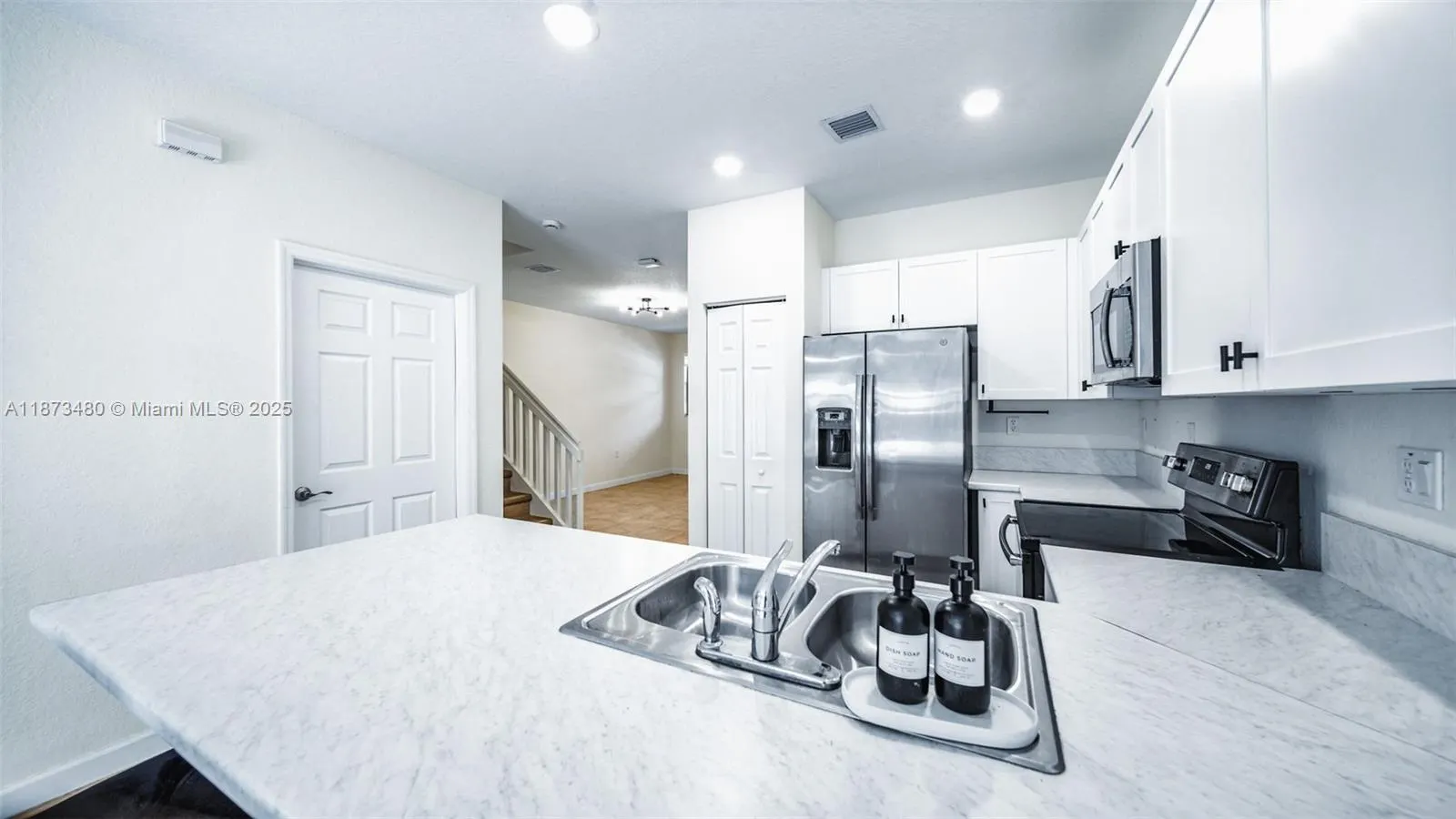 144 SE 34th Ave