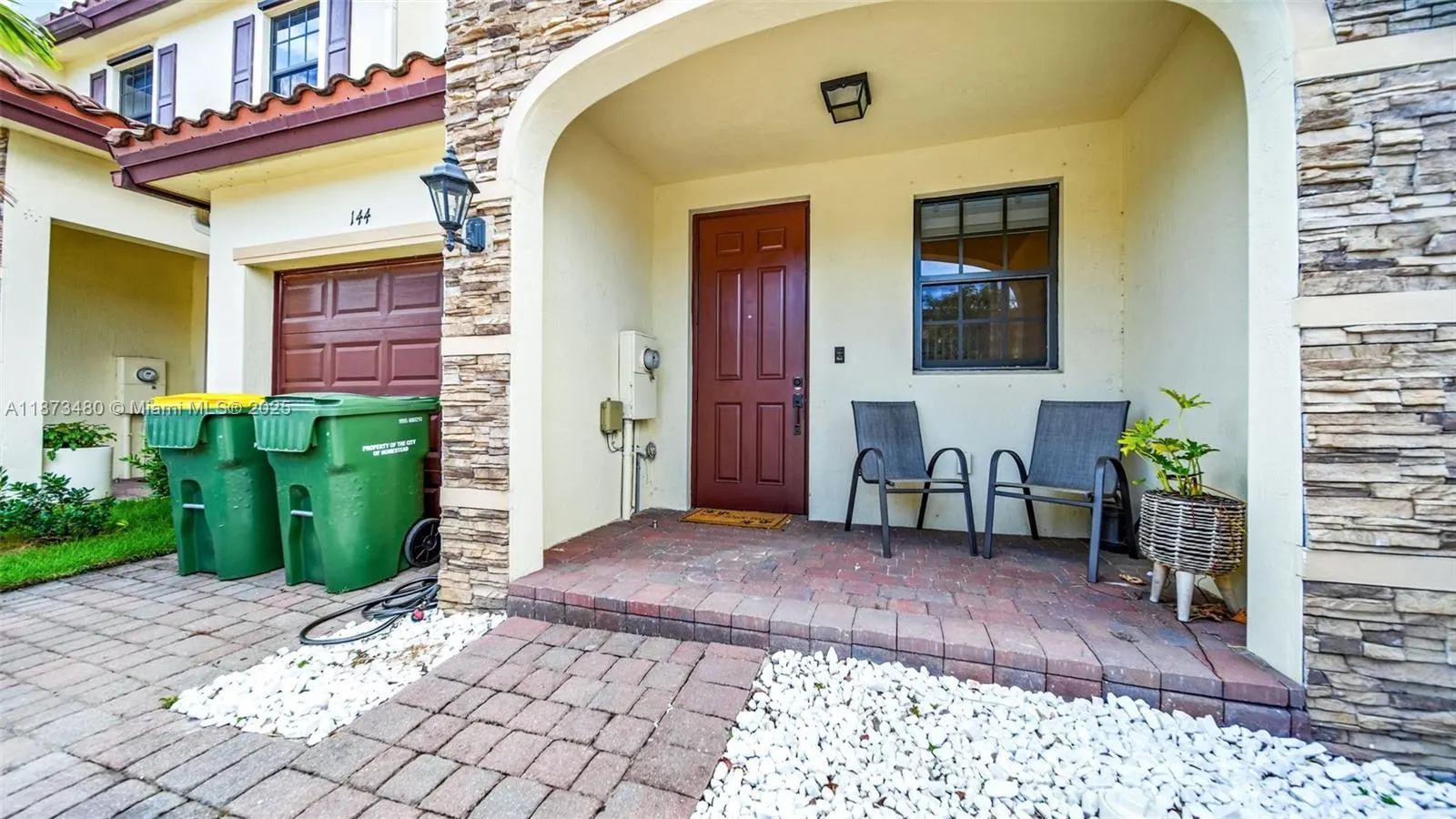144 SE 34th Ave