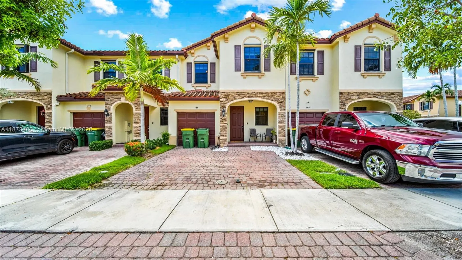 144 SE 34th Ave