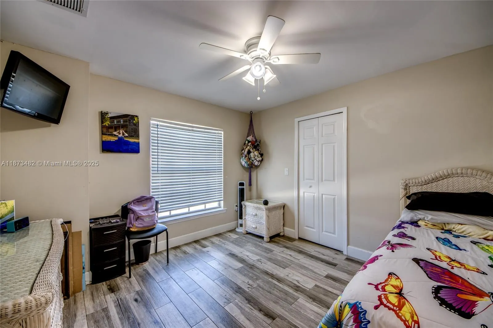 2613 SW 7th Place