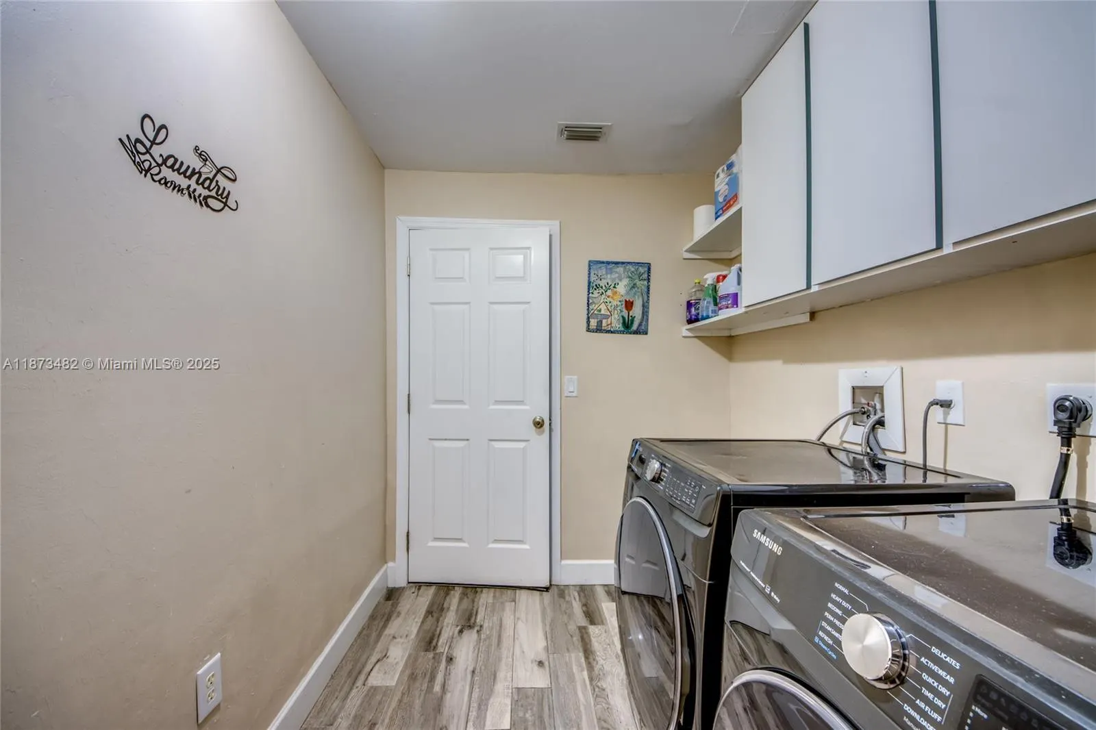 2613 SW 7th Place