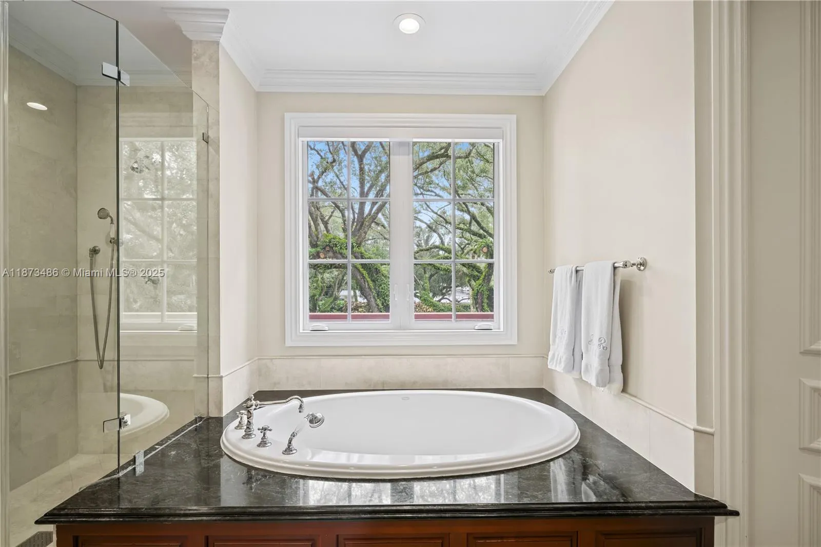 5400 Banyan Trl