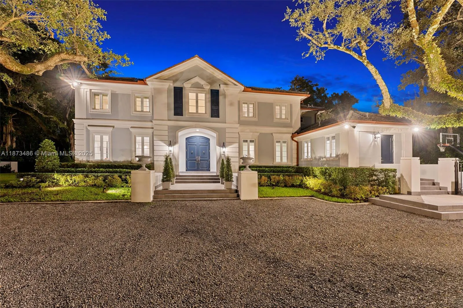 5400 Banyan Trl