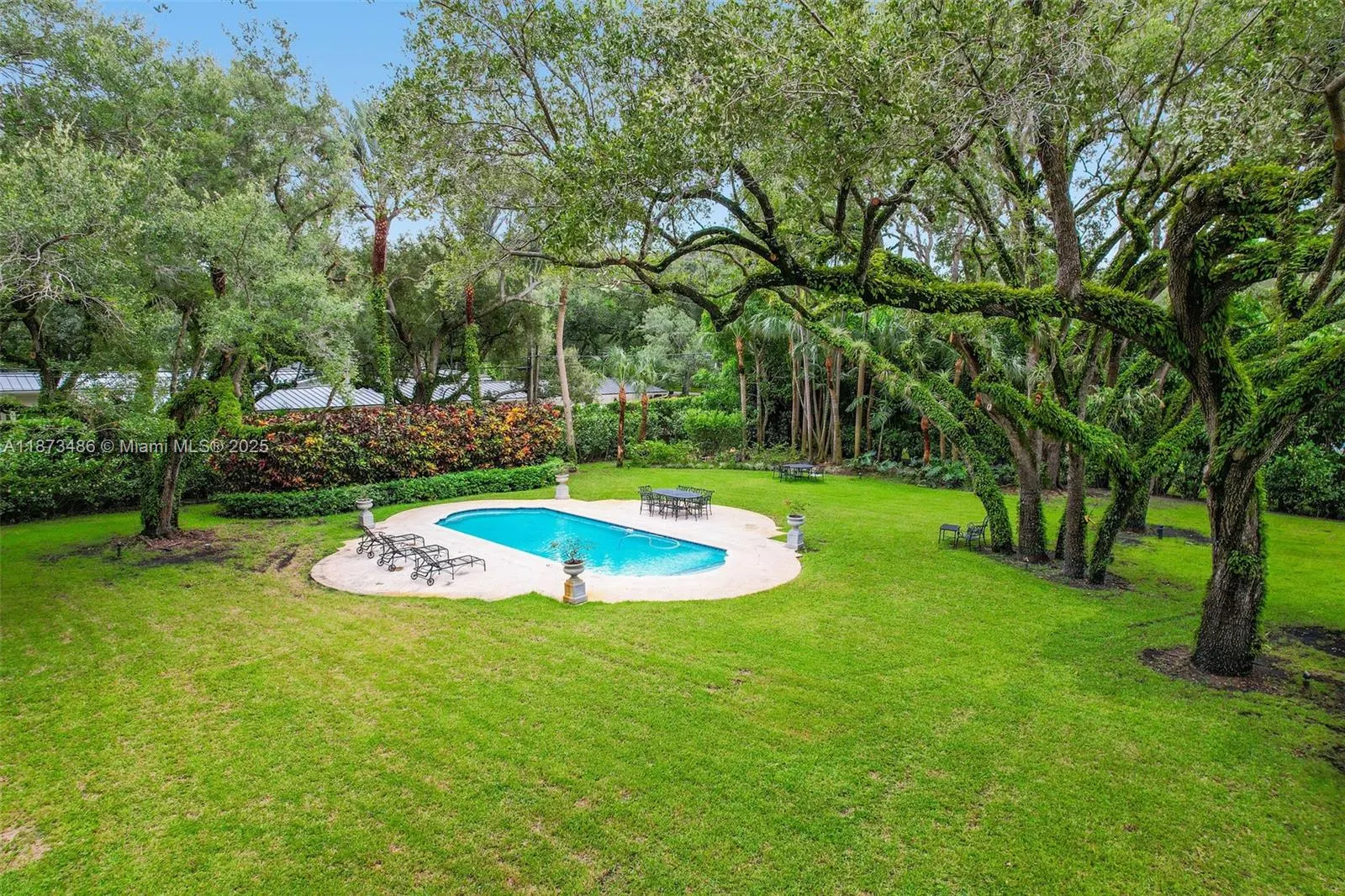 5400 Banyan Trl