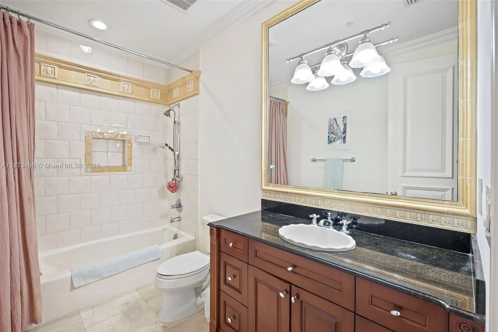 5400 Banyan Trl