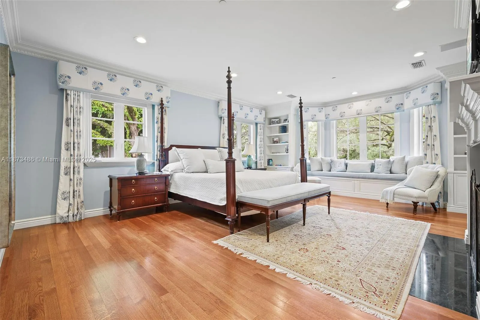 5400 Banyan Trl