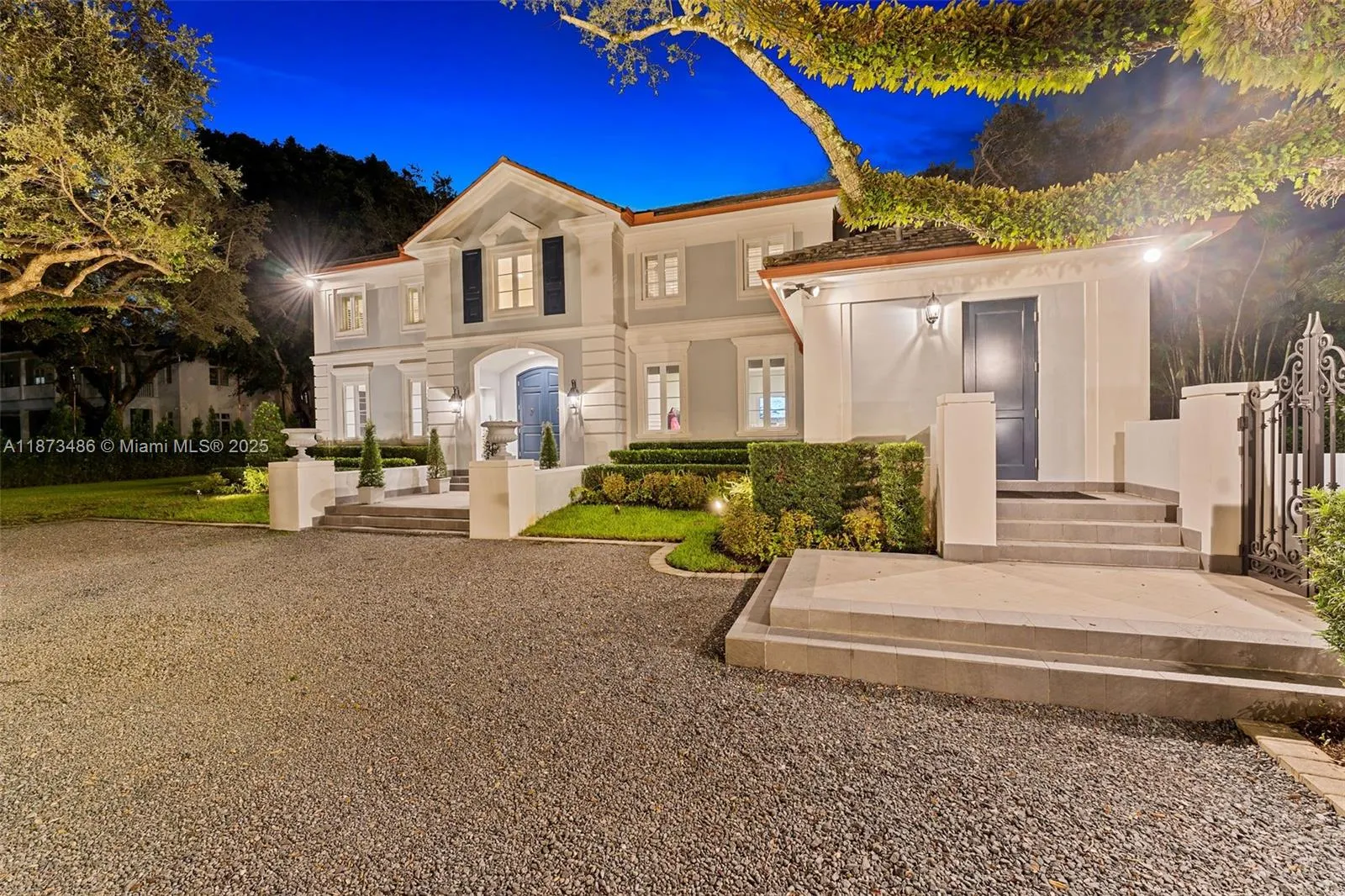 5400 Banyan Trl