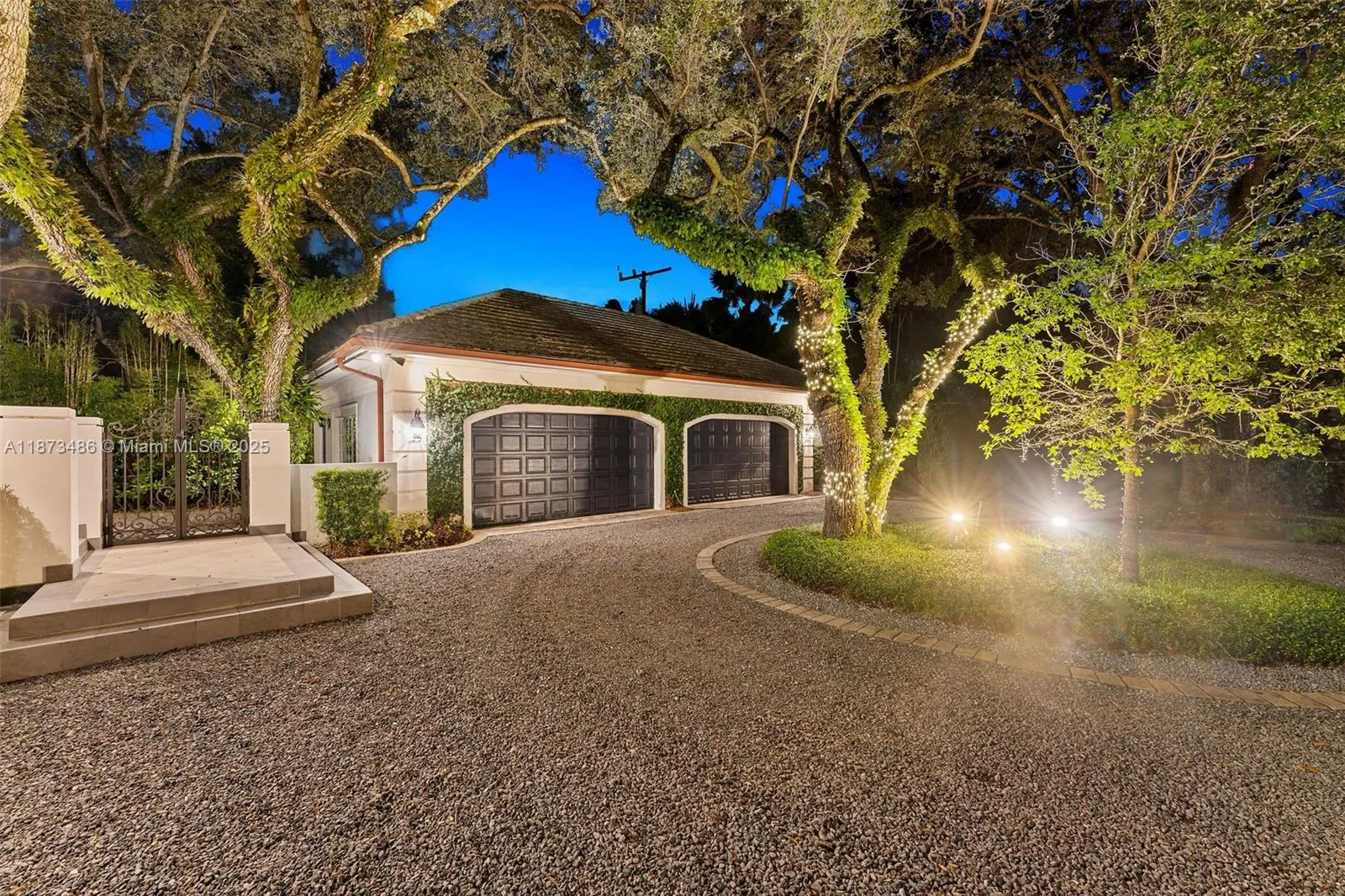 5400 Banyan Trl