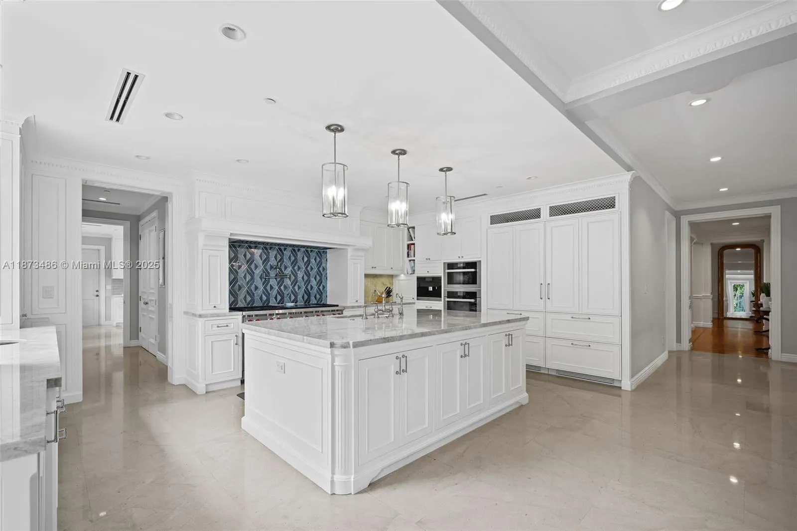 5400 Banyan Trl
