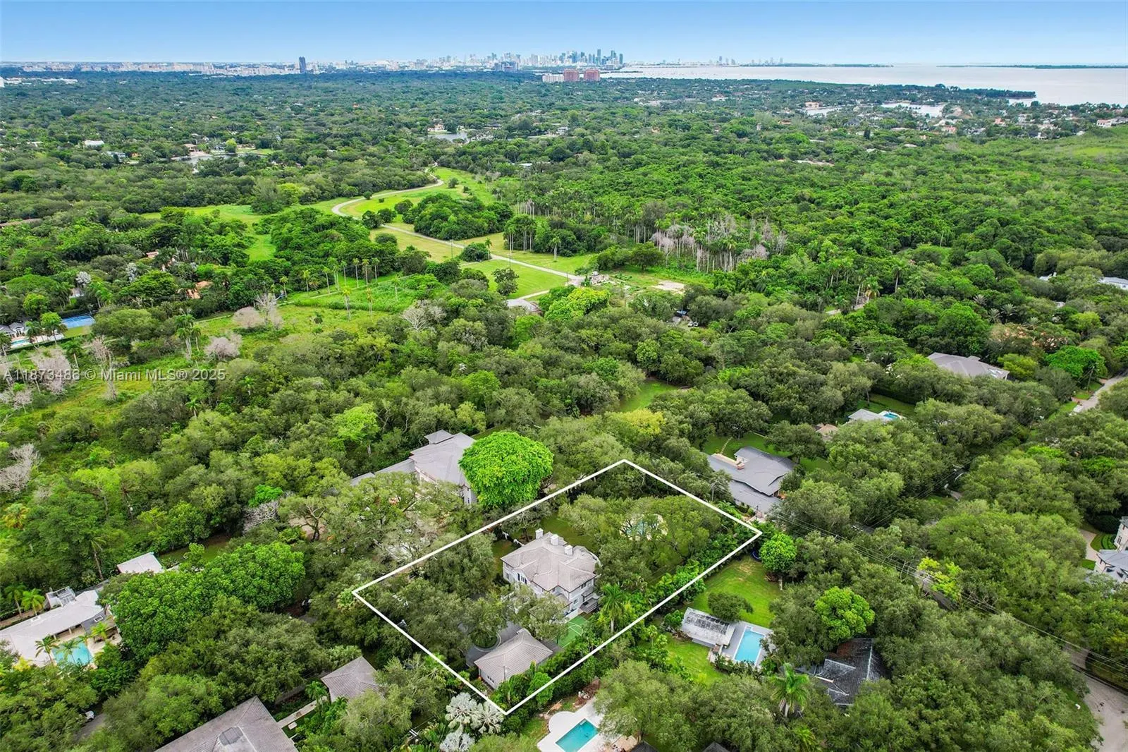 5400 Banyan Trl