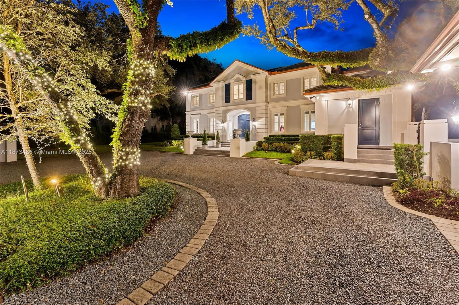 5400 Banyan Trl