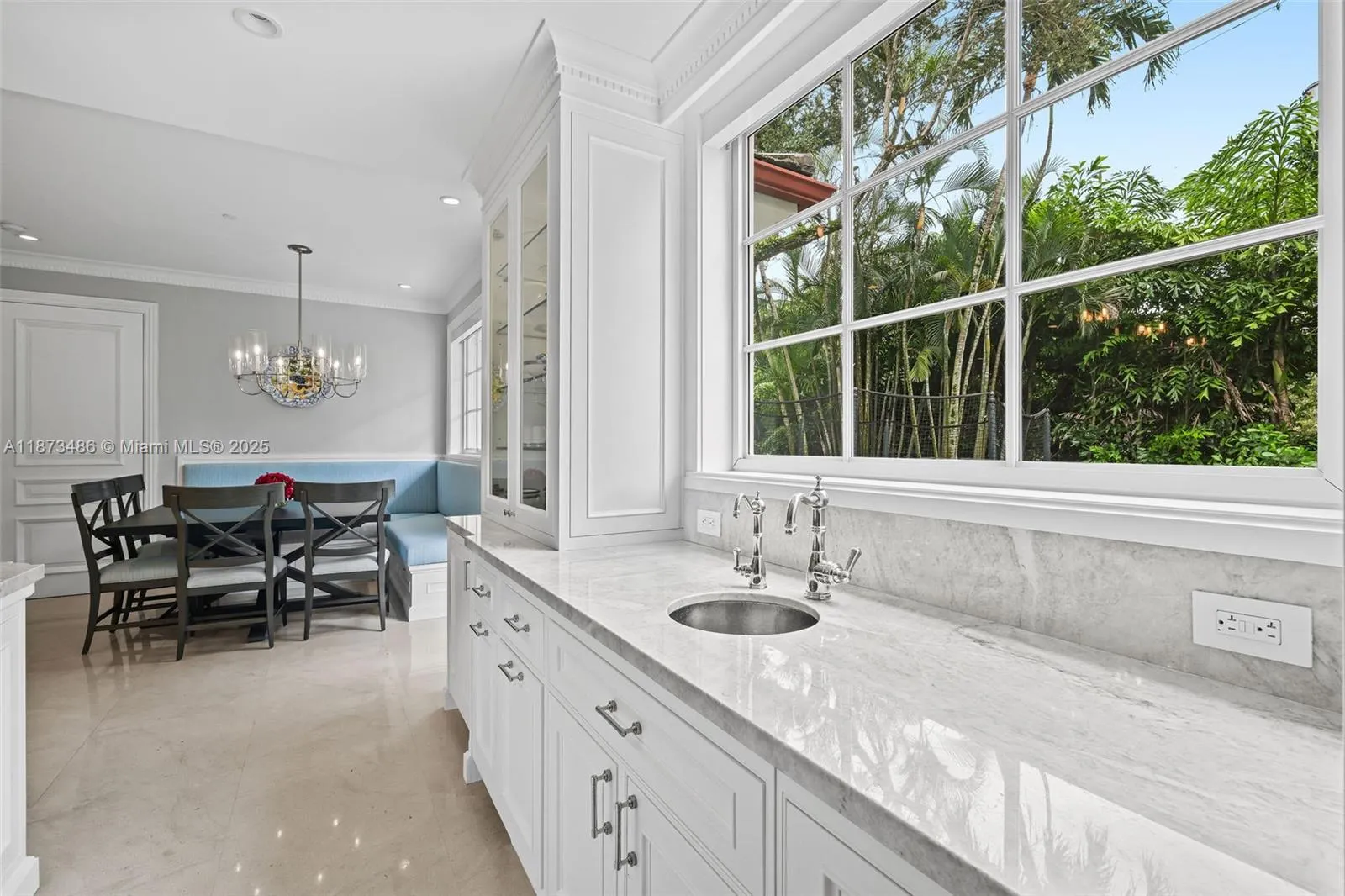 5400 Banyan Trl