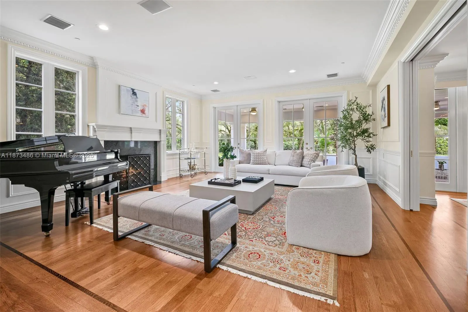 5400 Banyan Trl