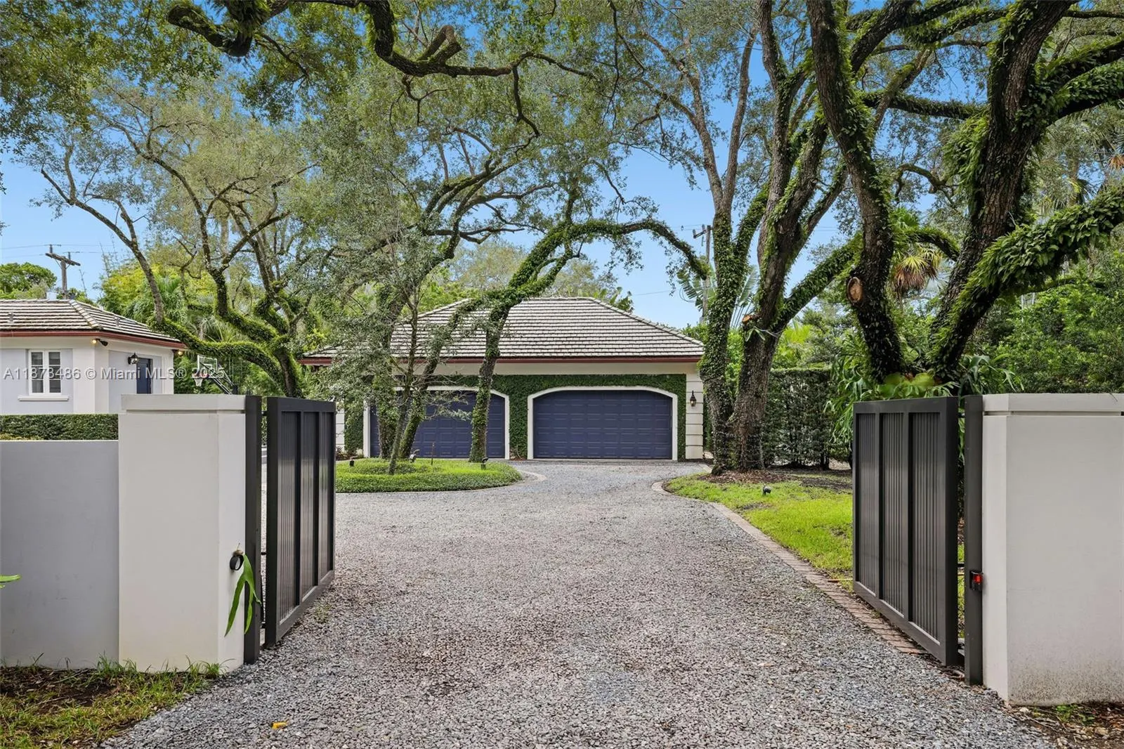 5400 Banyan Trl