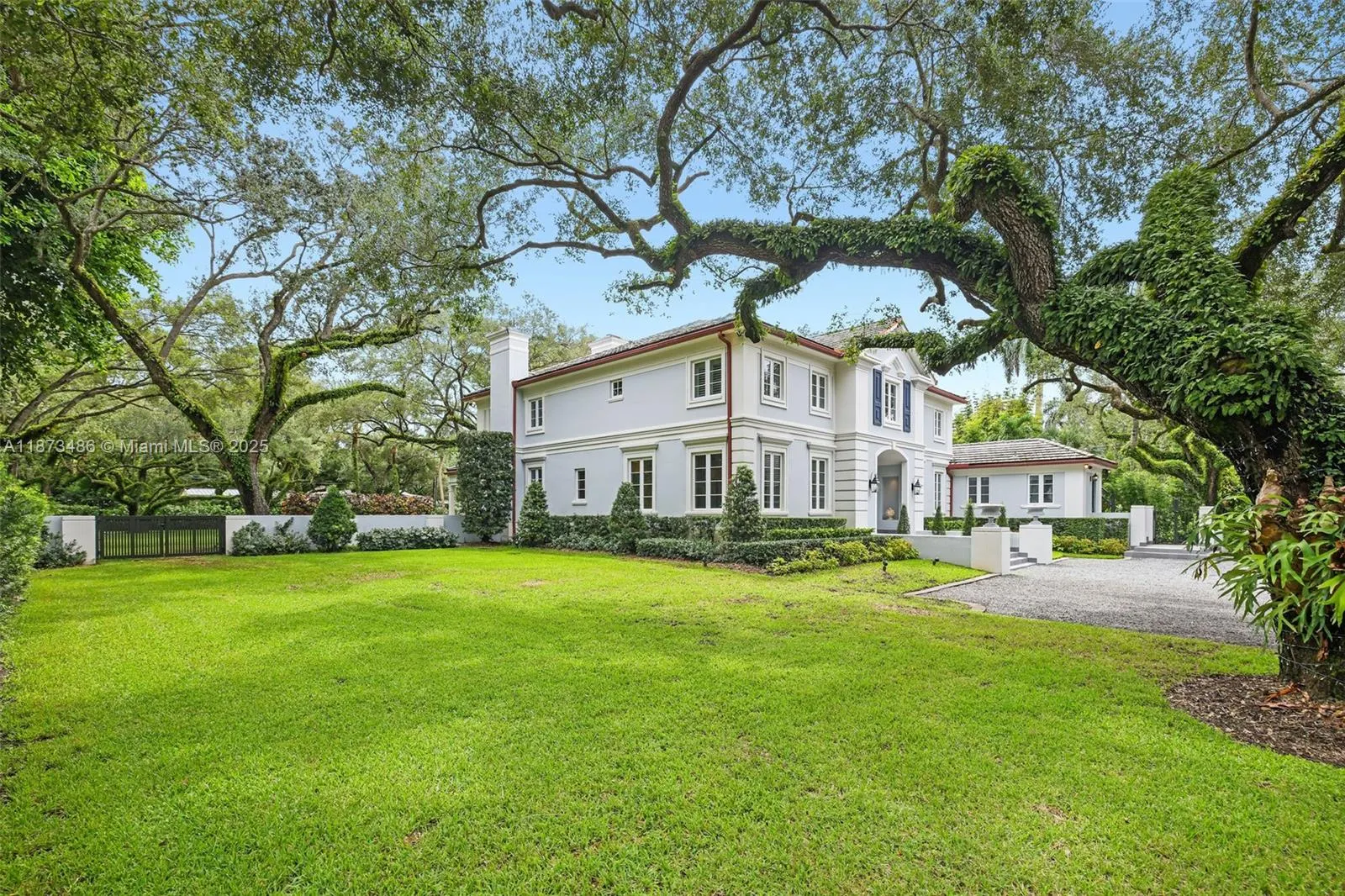 5400 Banyan Trl