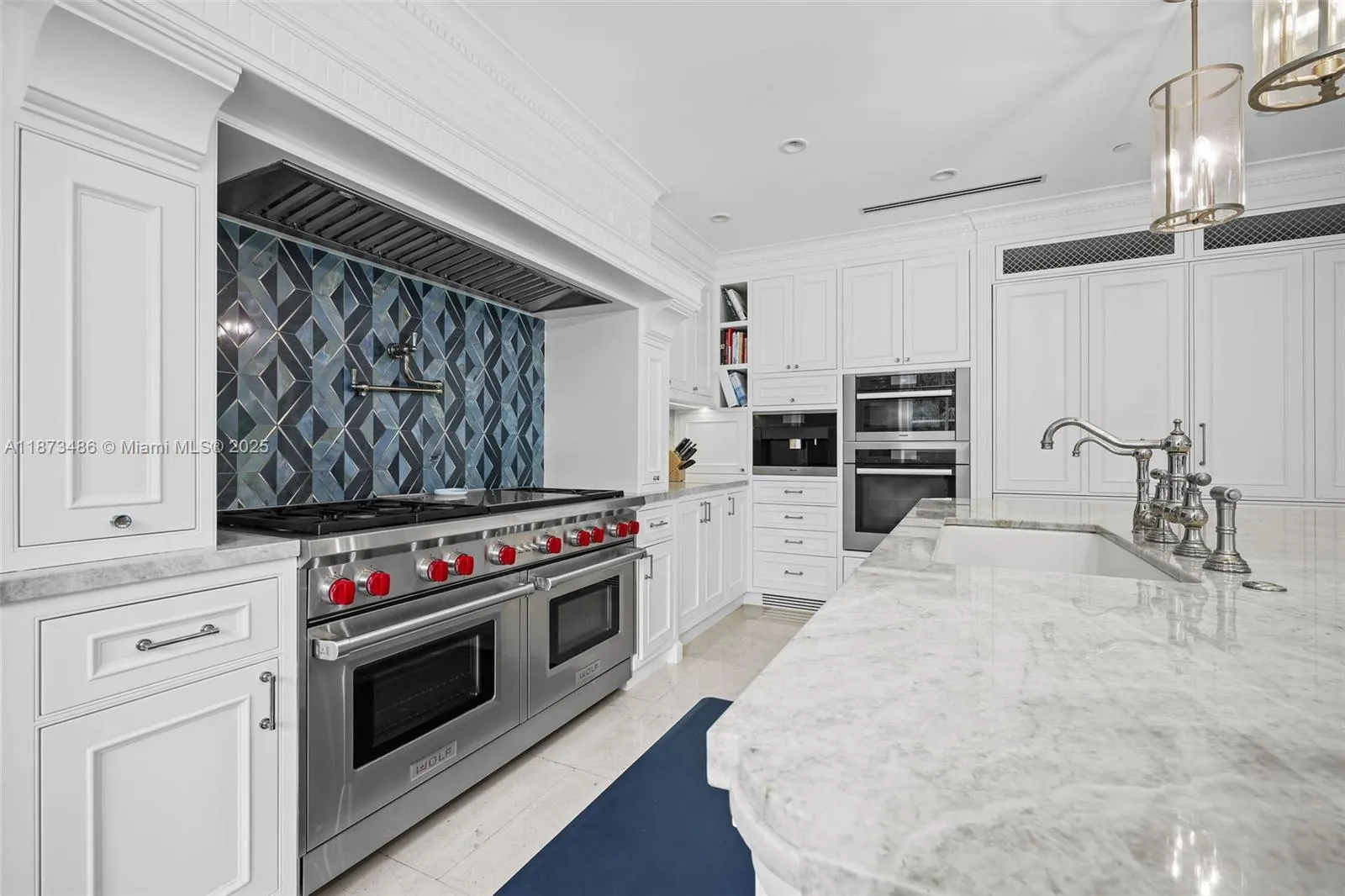 5400 Banyan Trl