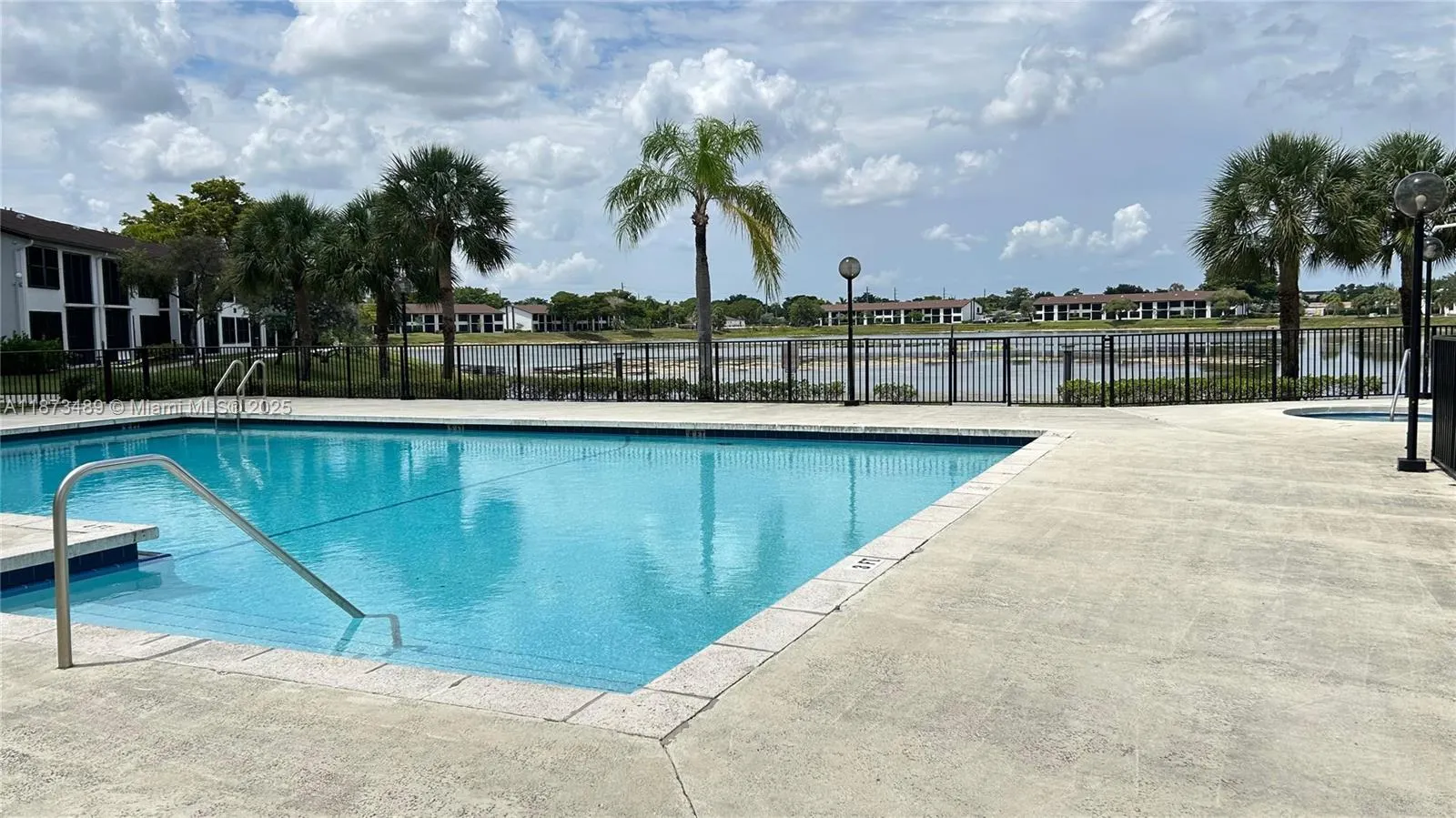 208 Lake Pointe Dr, #205