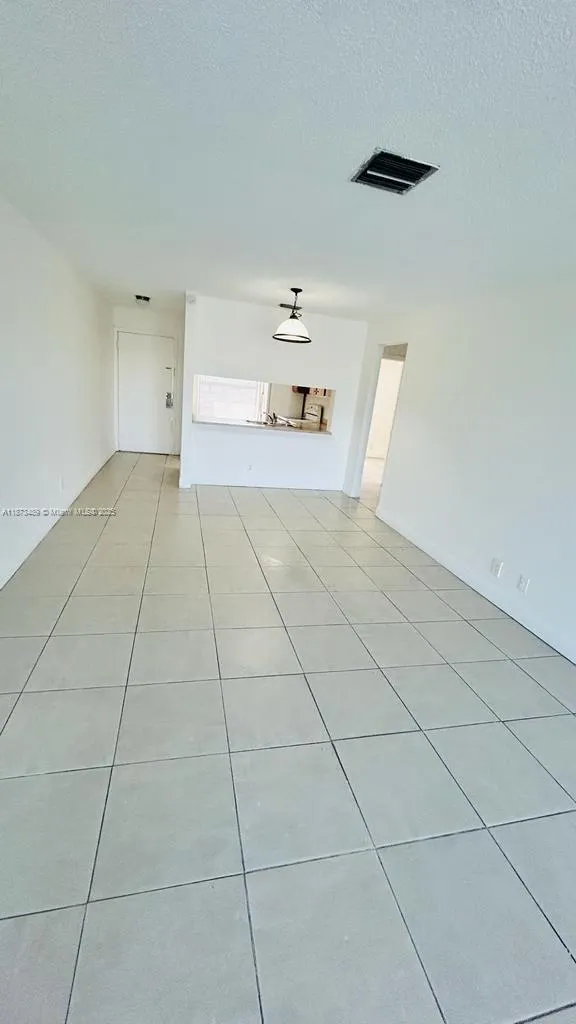 208 Lake Pointe Dr, #205