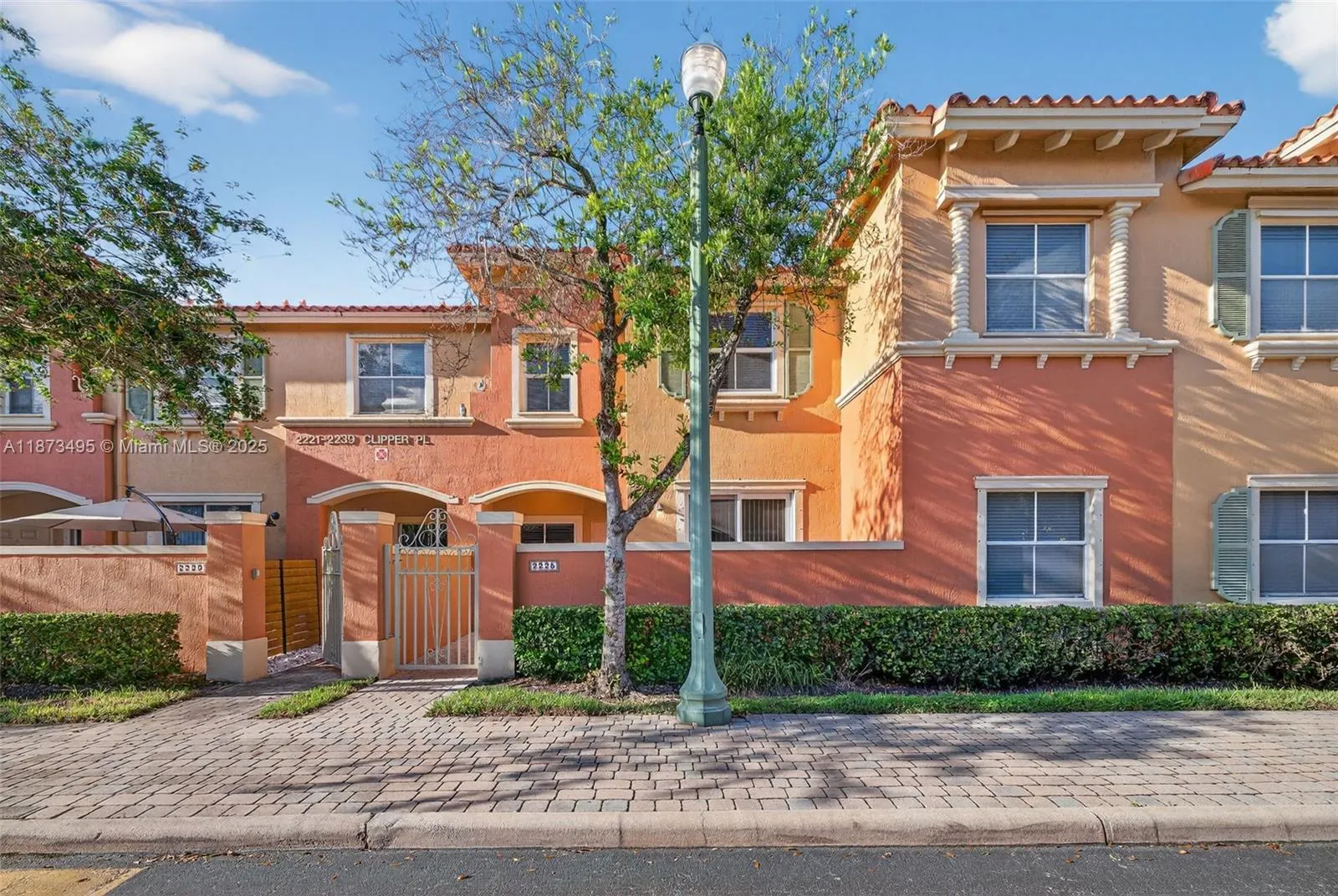 2225 Clipper Pl