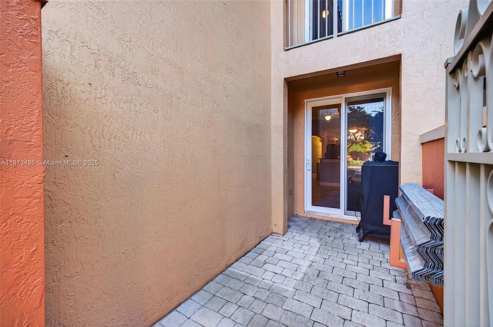 2225 Clipper Pl