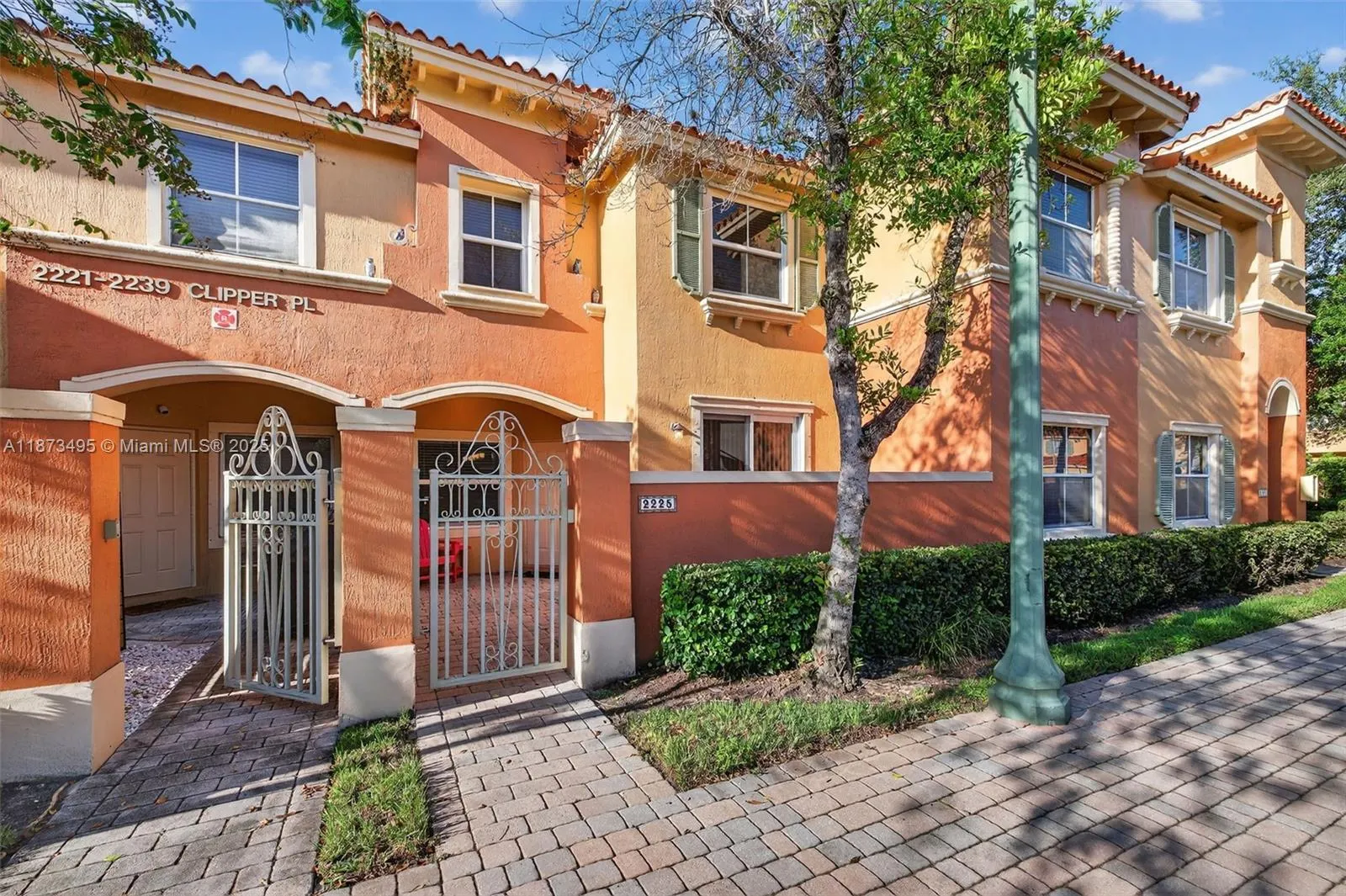 2225 Clipper Pl
