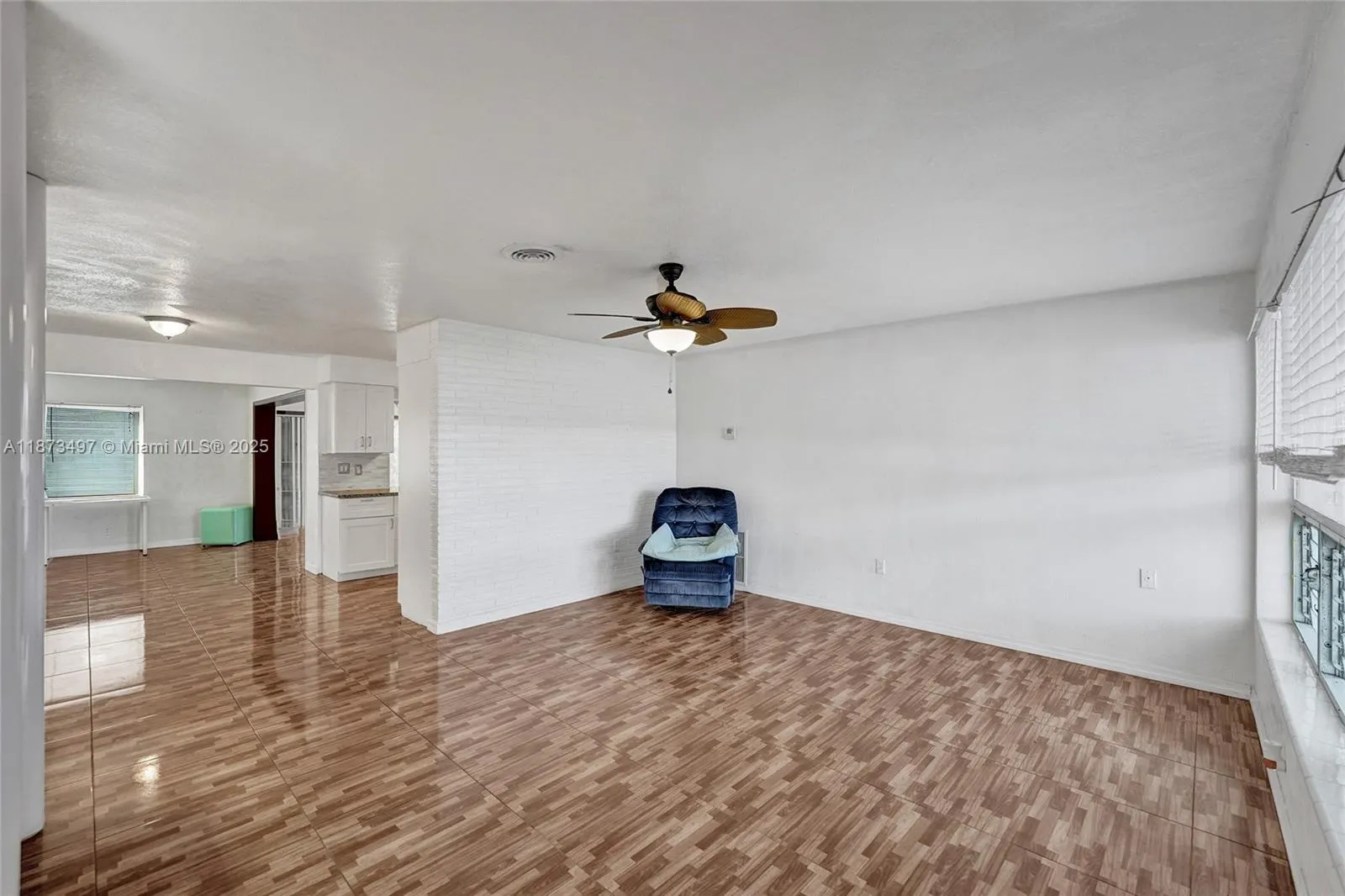 3330 Taft St