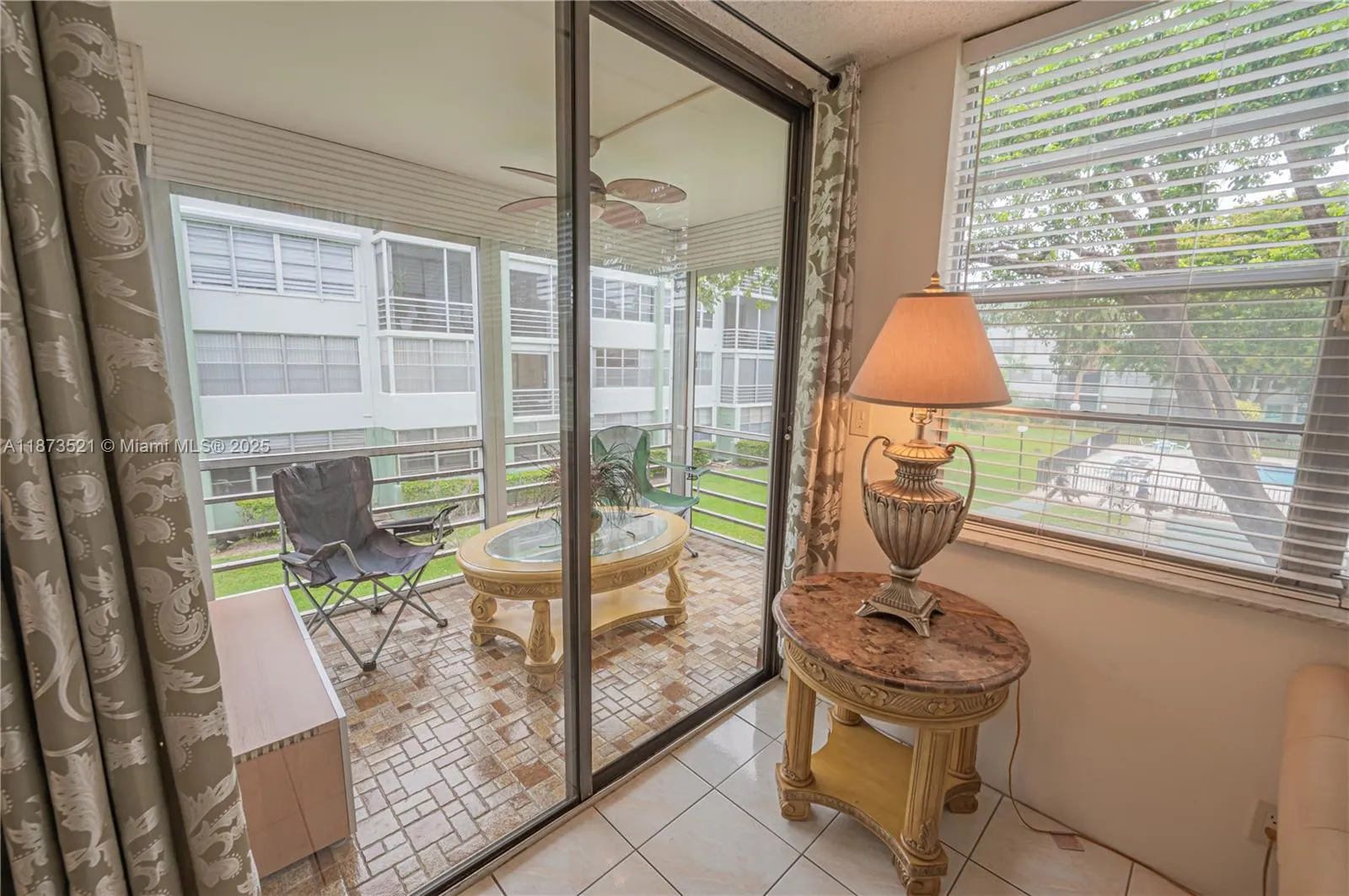 2761 Taft St, #204