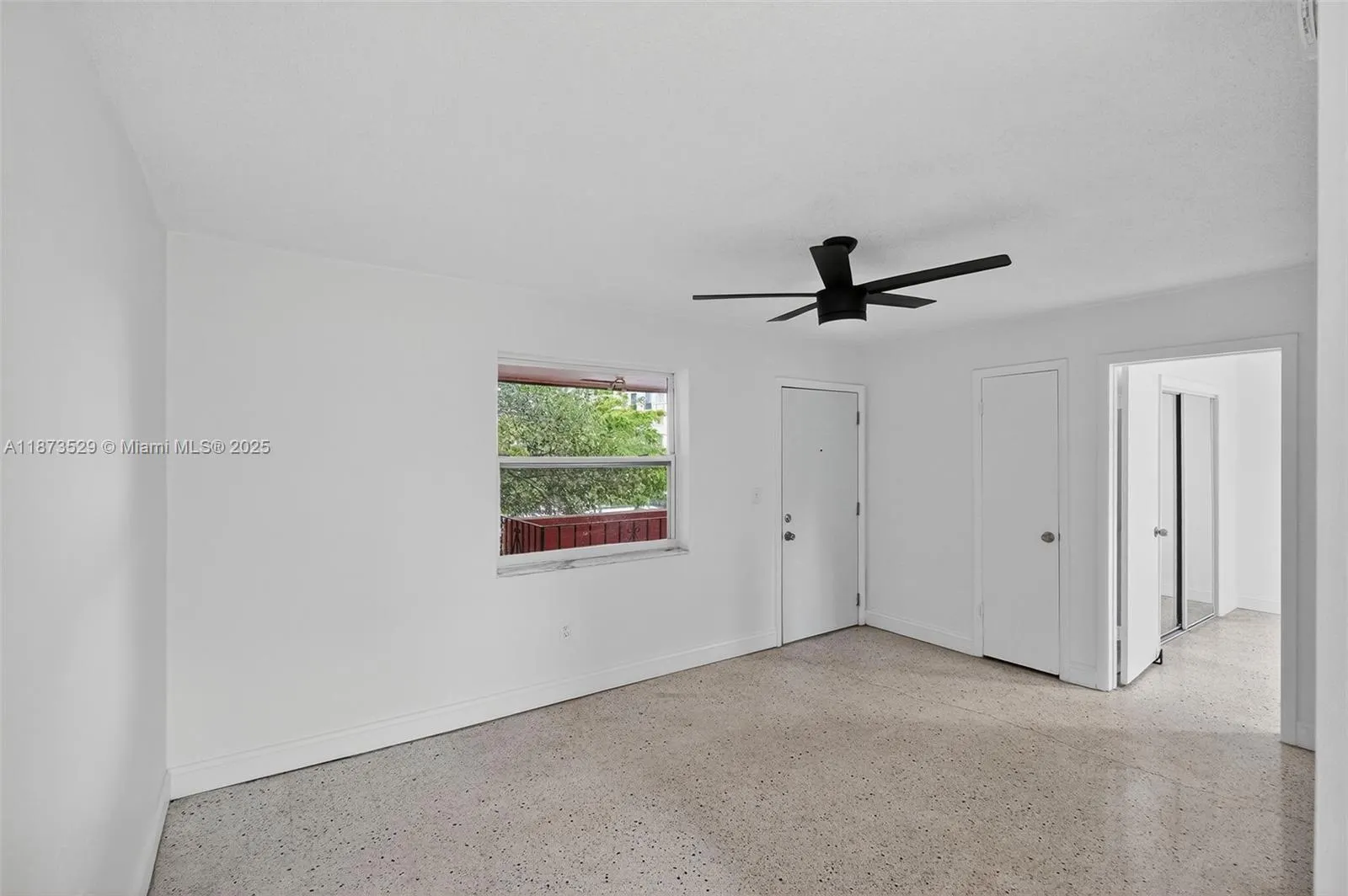 458 SW 9th St, #2